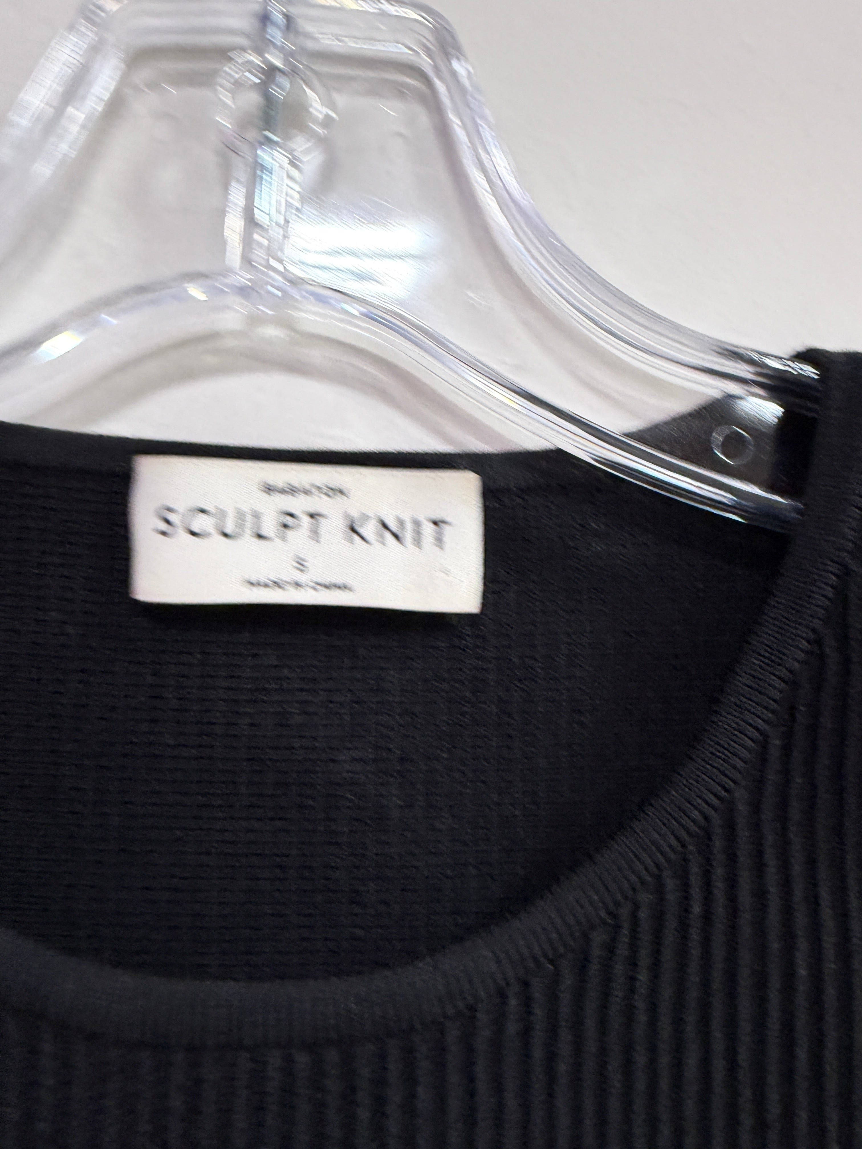 Aritzia Babaton black Sculpt Knit tank top sz S