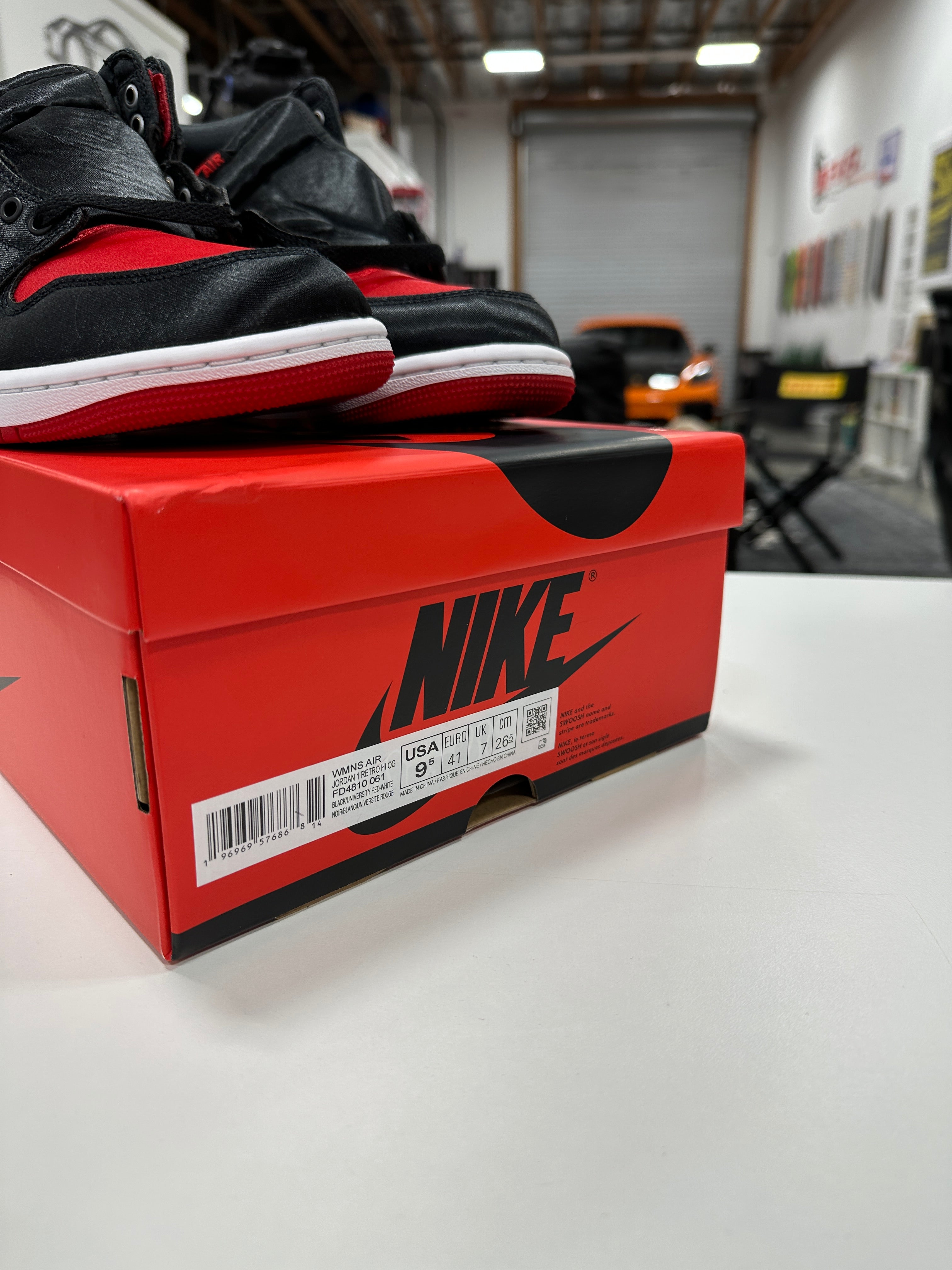 Jordan 1 Retro High OG Satin Bred Sz Mens 8 W9.5
