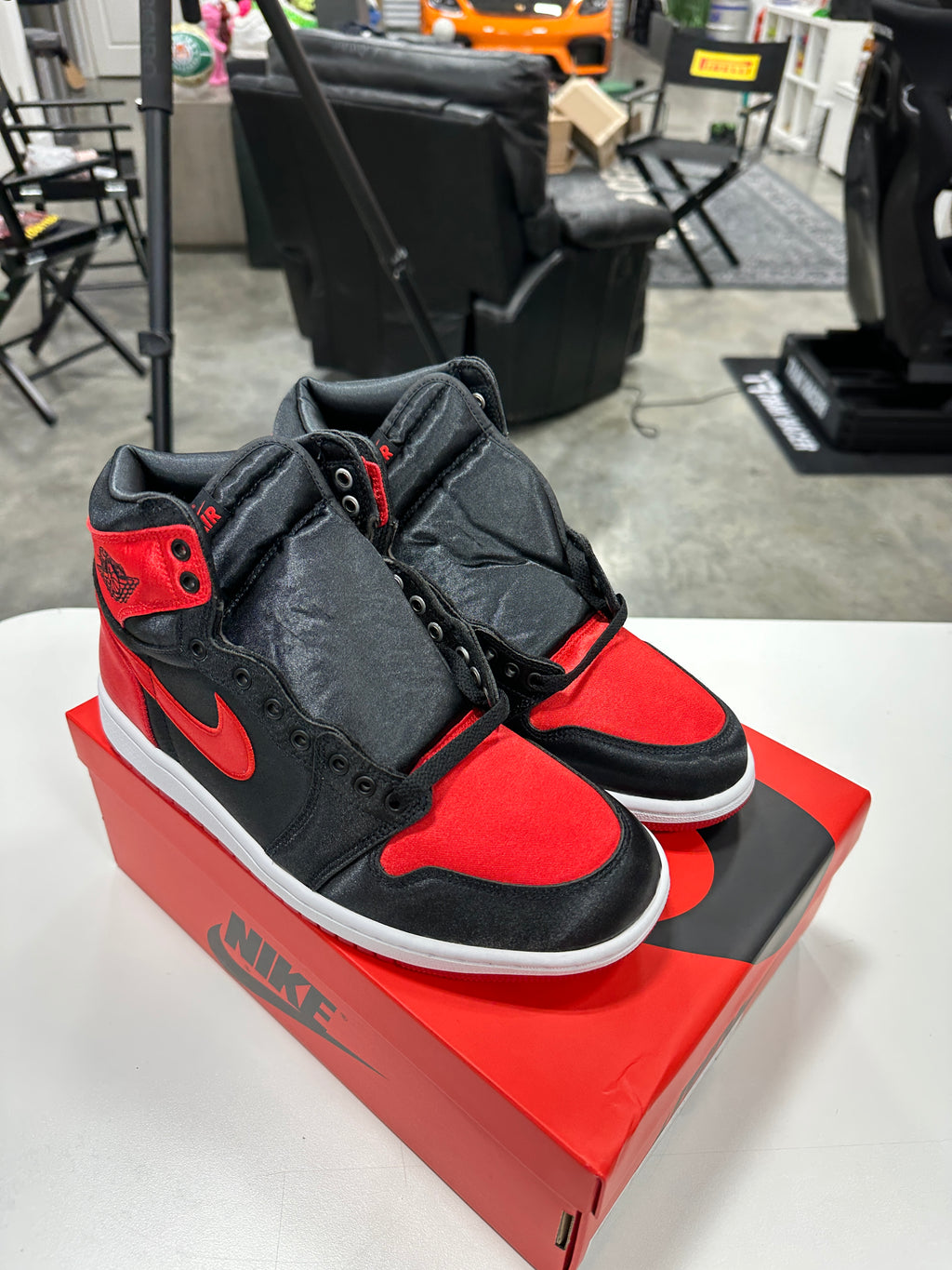 Jordan 1 Retro High OG Satin Bred Sz Mens 8 W9.5
