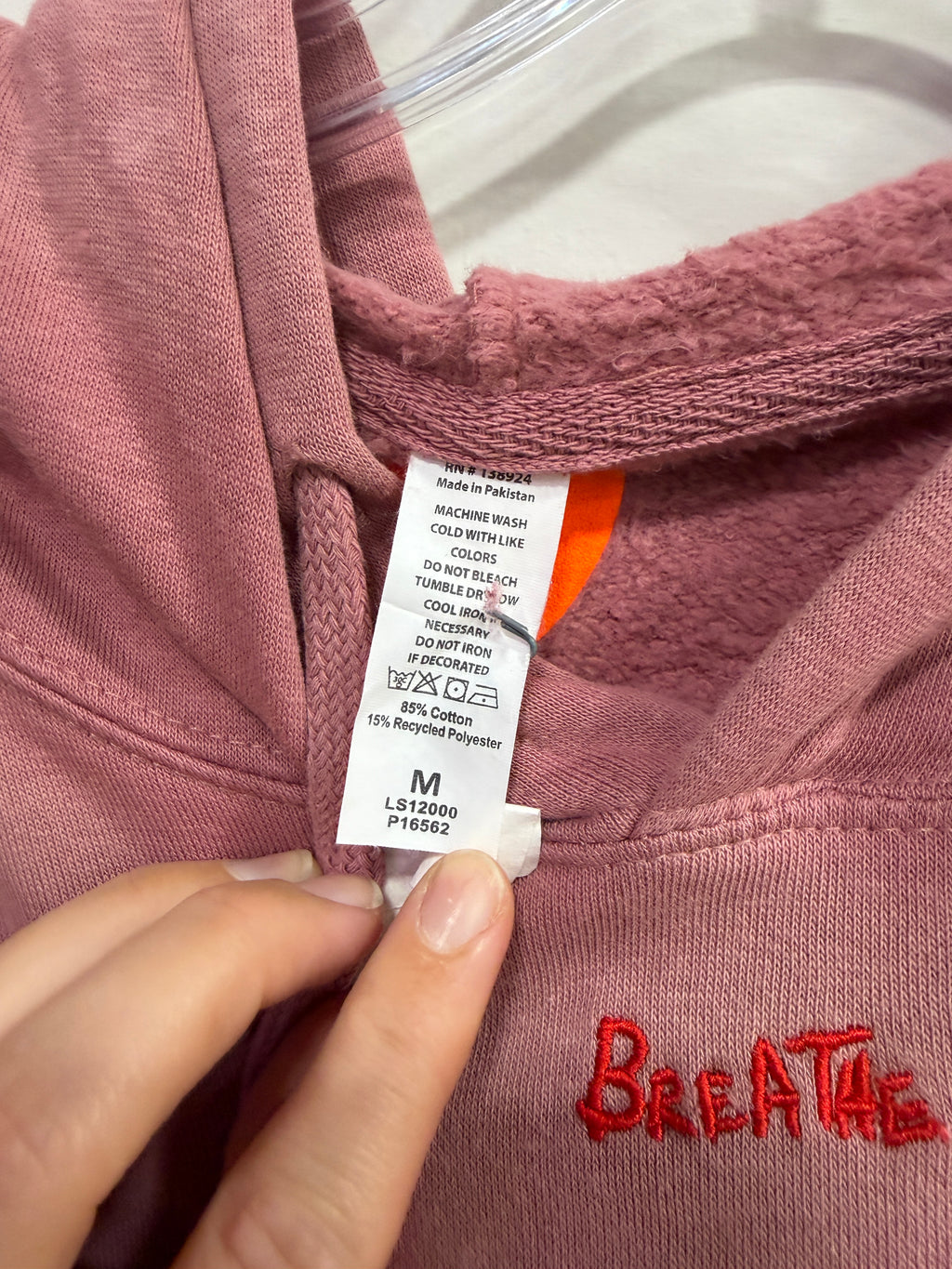 Just be a good person hoodie sz M