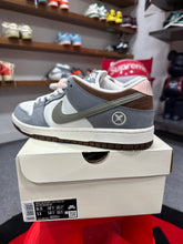 Load image into Gallery viewer, Nike SB Dunk Low Yuto Sz 9.5
