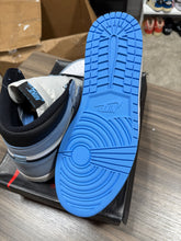 Load image into Gallery viewer, Jordan 1 High UNC Sz 14 Read Description
