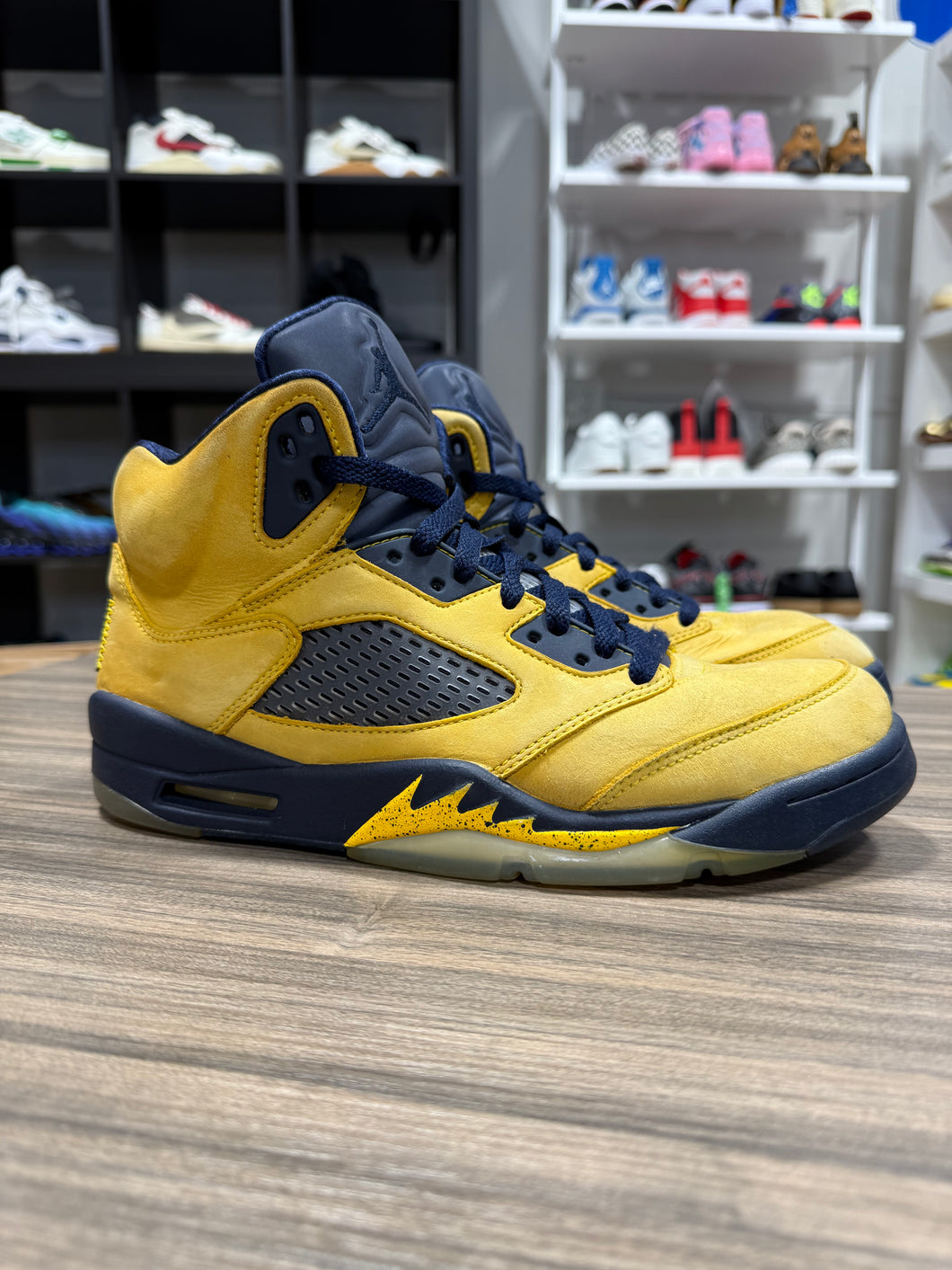 Jordan 5 Michigan Sz 8.5 No Box