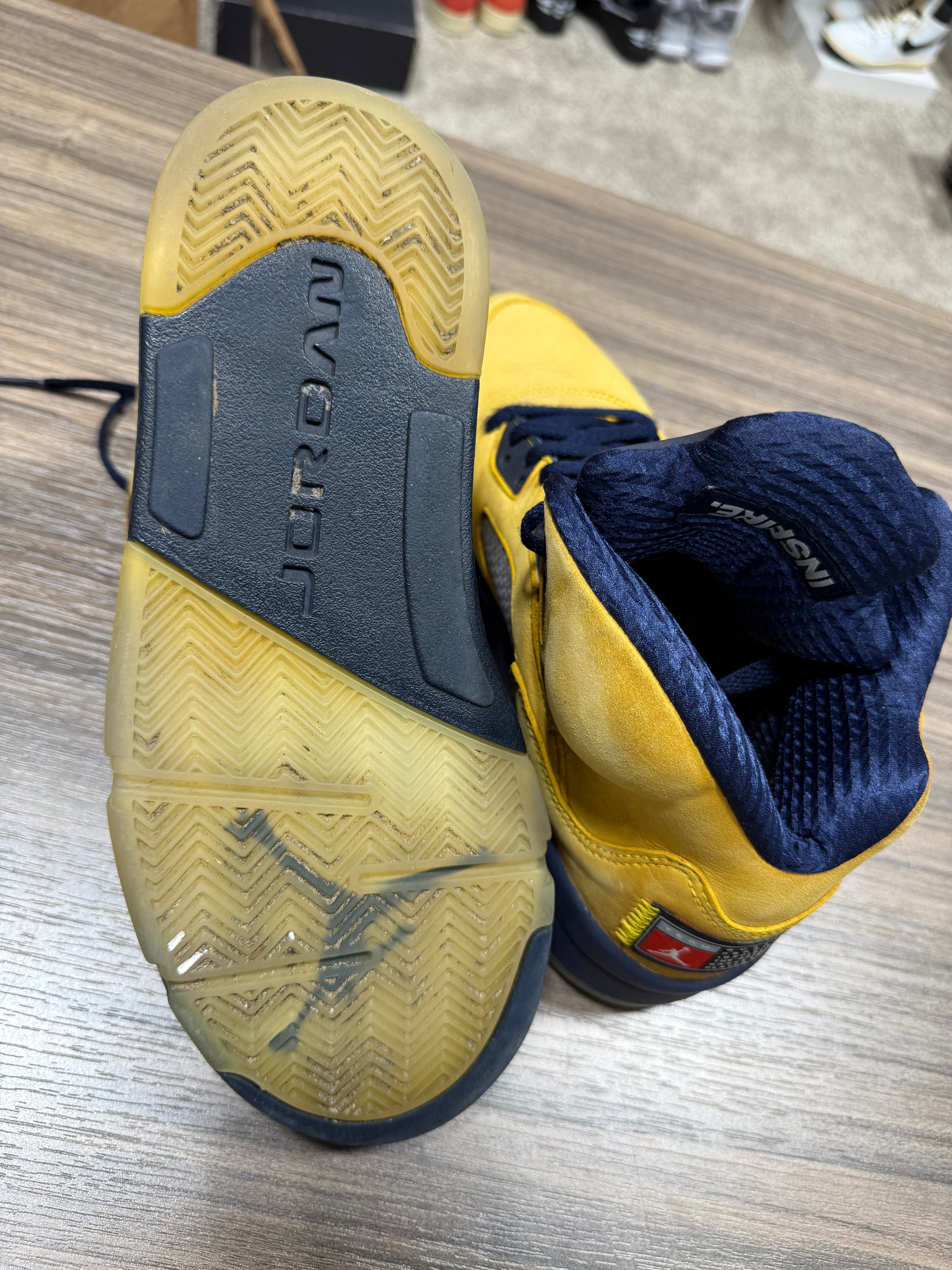 Jordan 5 Michigan Sz 8.5 No Box