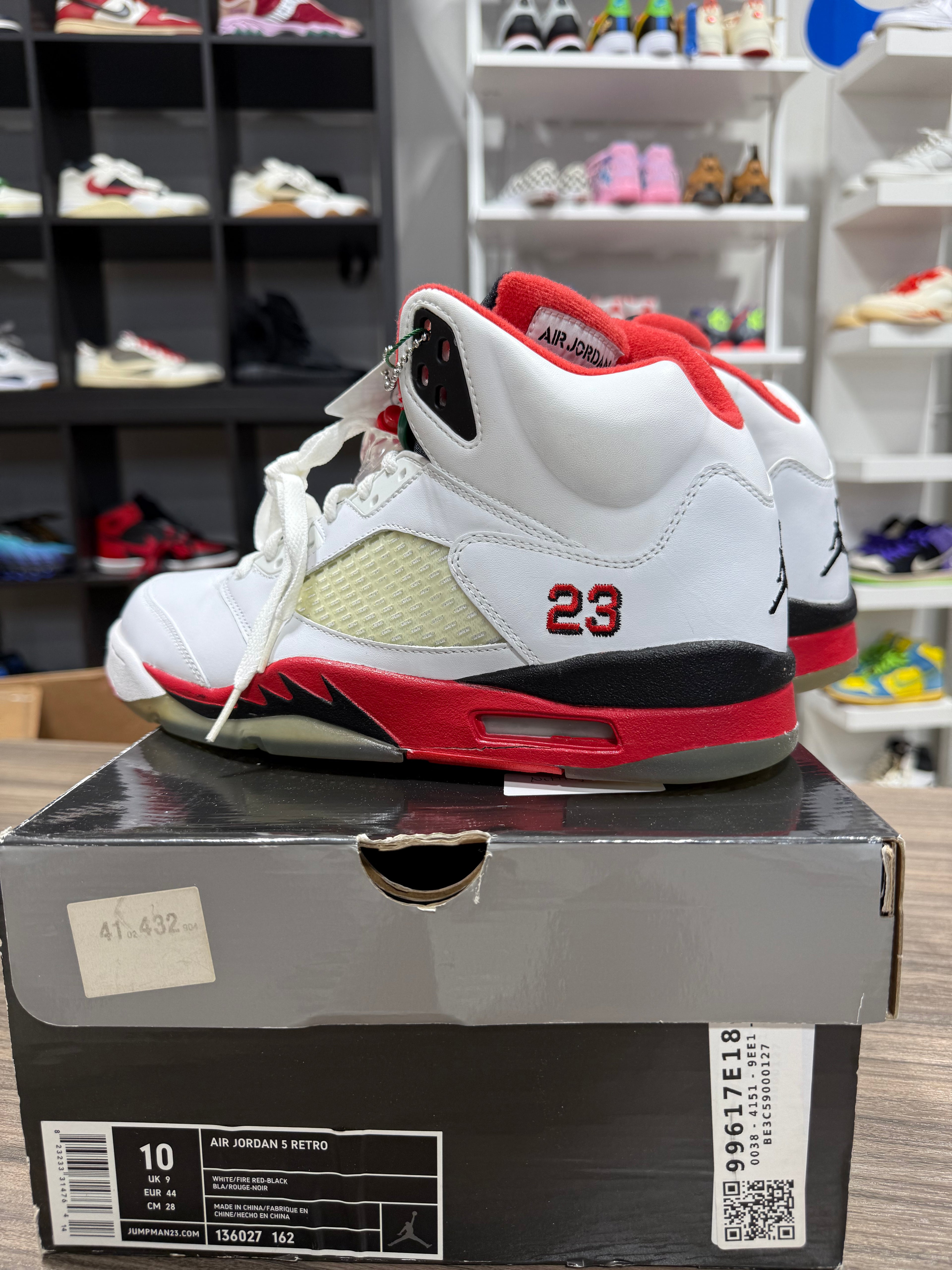 Jordan 5 Fire Red Sz 10 2006