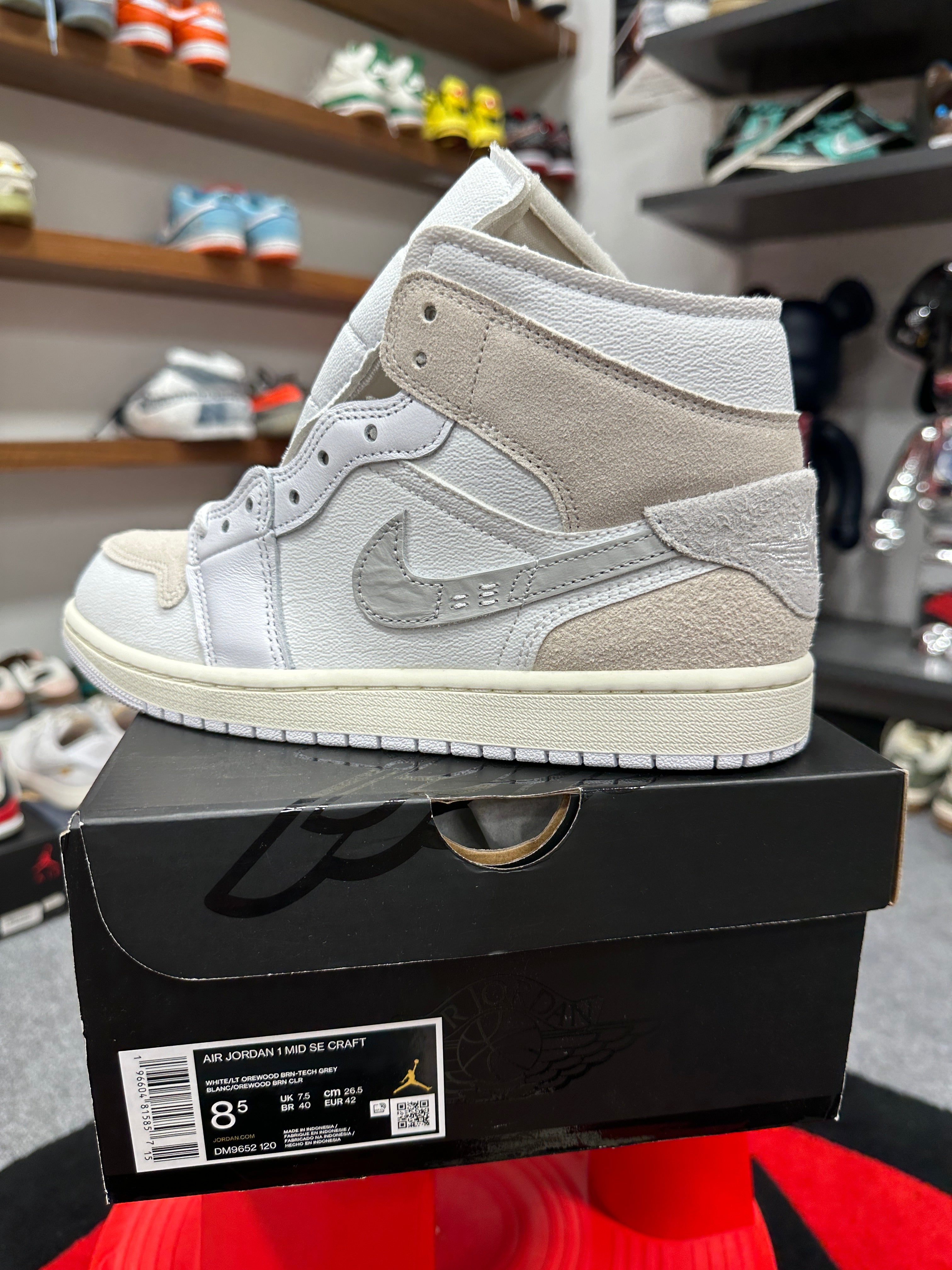 Jordan 1 Mid Craft Sz 8.5