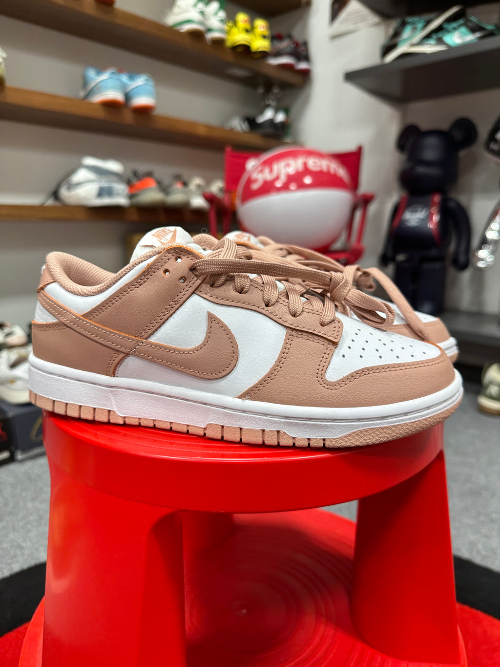 Wmns Dunk Low Pink Sz 7.5 NO BOX