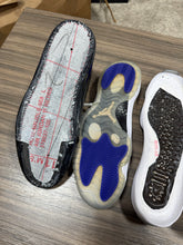 Load image into Gallery viewer, Air Jordan 11 Concord Sz 11 Read Description
