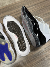 Load image into Gallery viewer, Air Jordan 11 Concord Sz 11 Read Description
