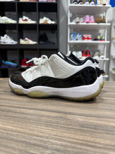Load image into Gallery viewer, Air Jordan 11 Concord Sz 10.5 No Box

