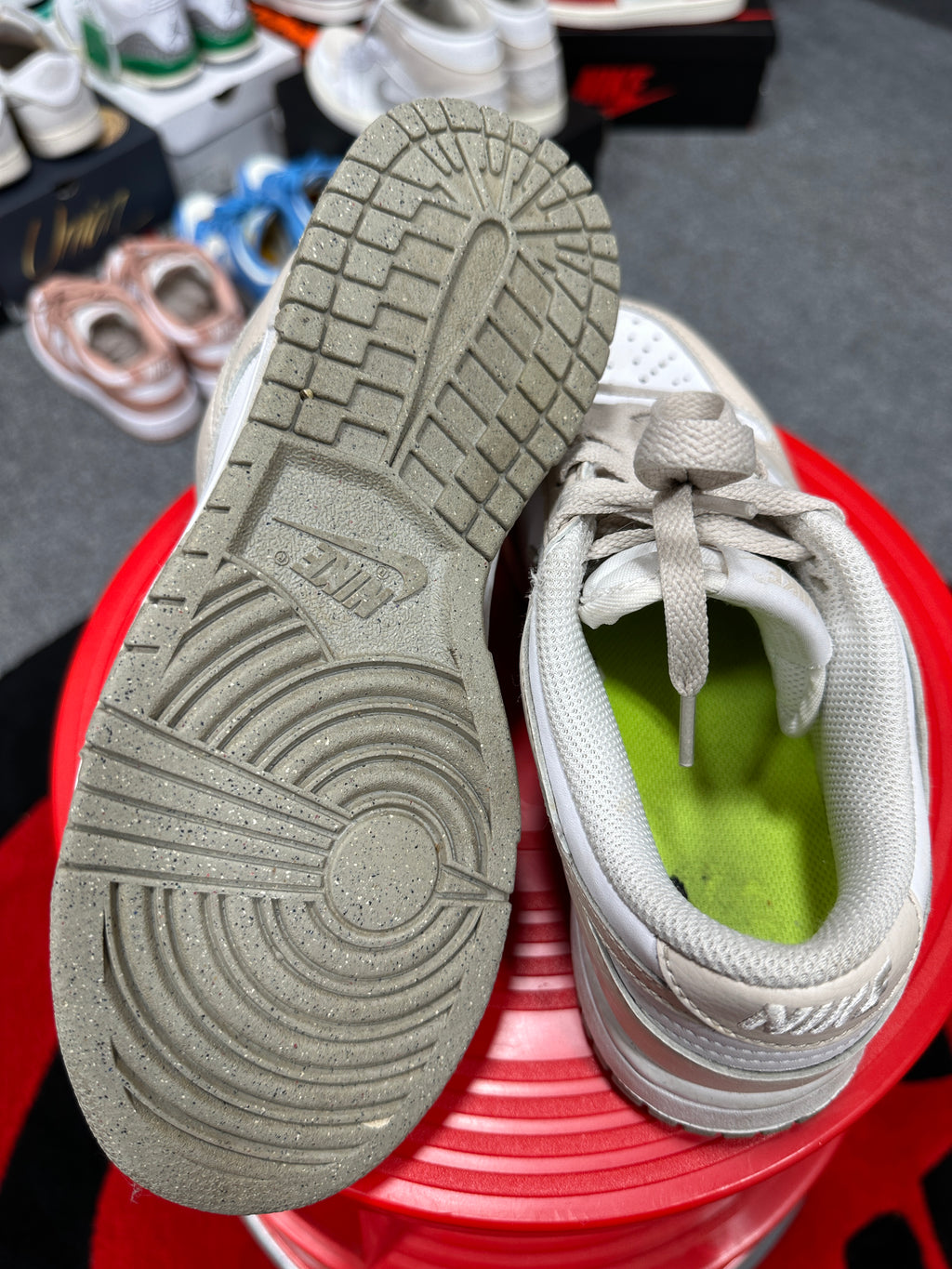 Wmns Dunk Low Neutral Grey Sz 7