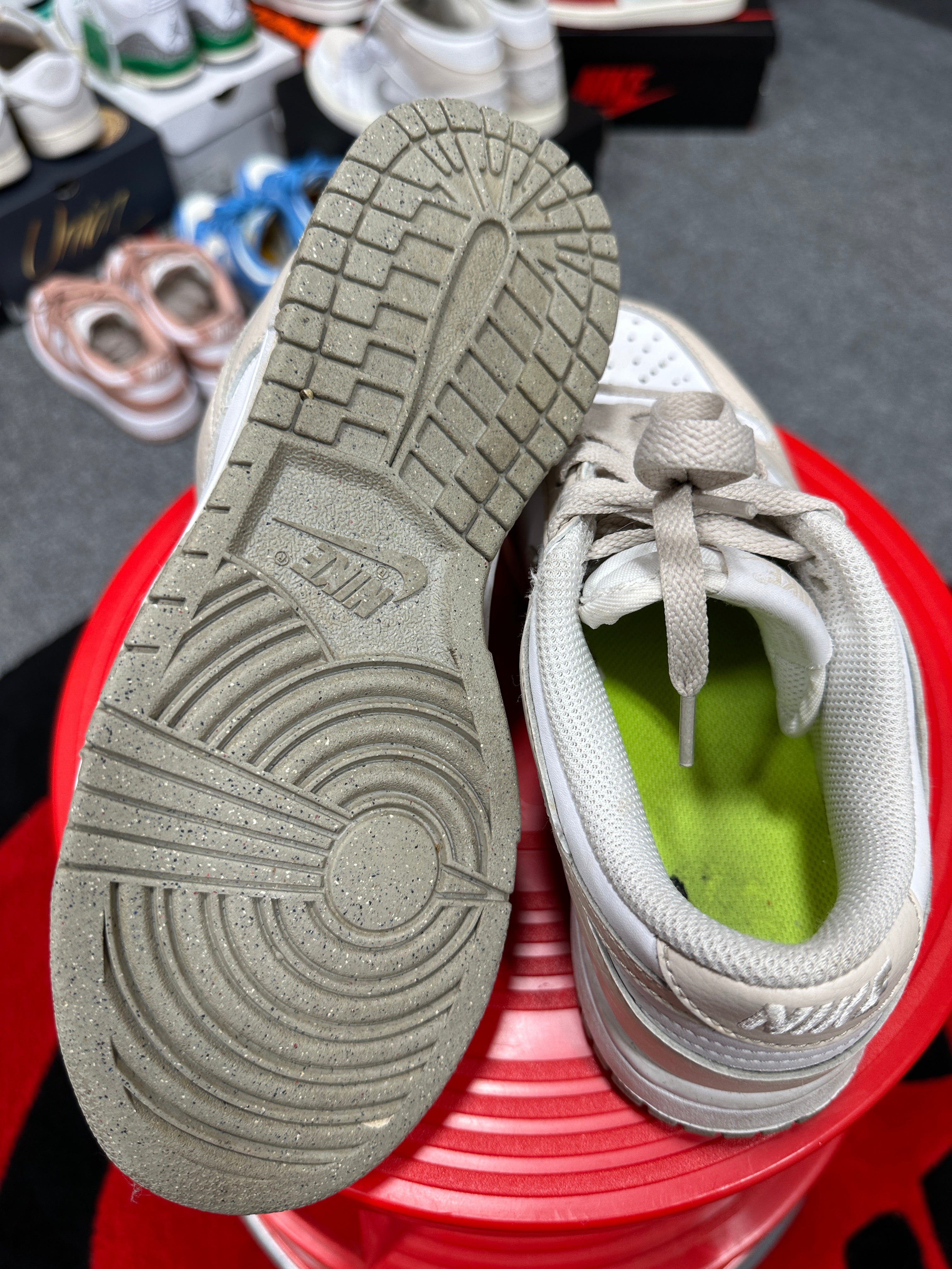 Wmns Dunk Low Neutral Grey Sz 7