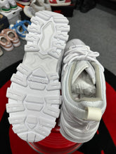 Load image into Gallery viewer, Notwoways Shoes Sz 11 white

