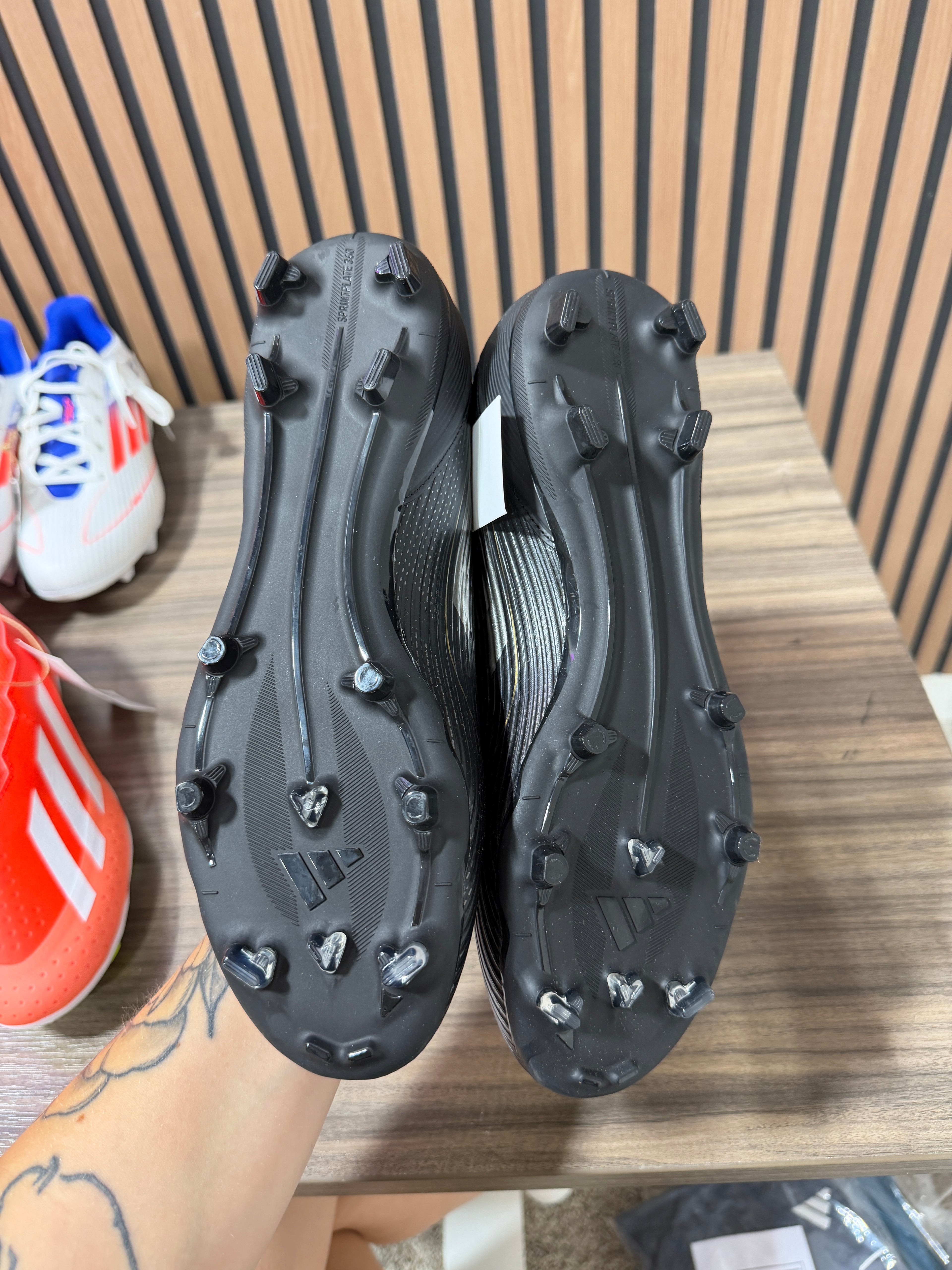Adidas F50 League Laceless FG/MG Soccer Cleats Sz 9