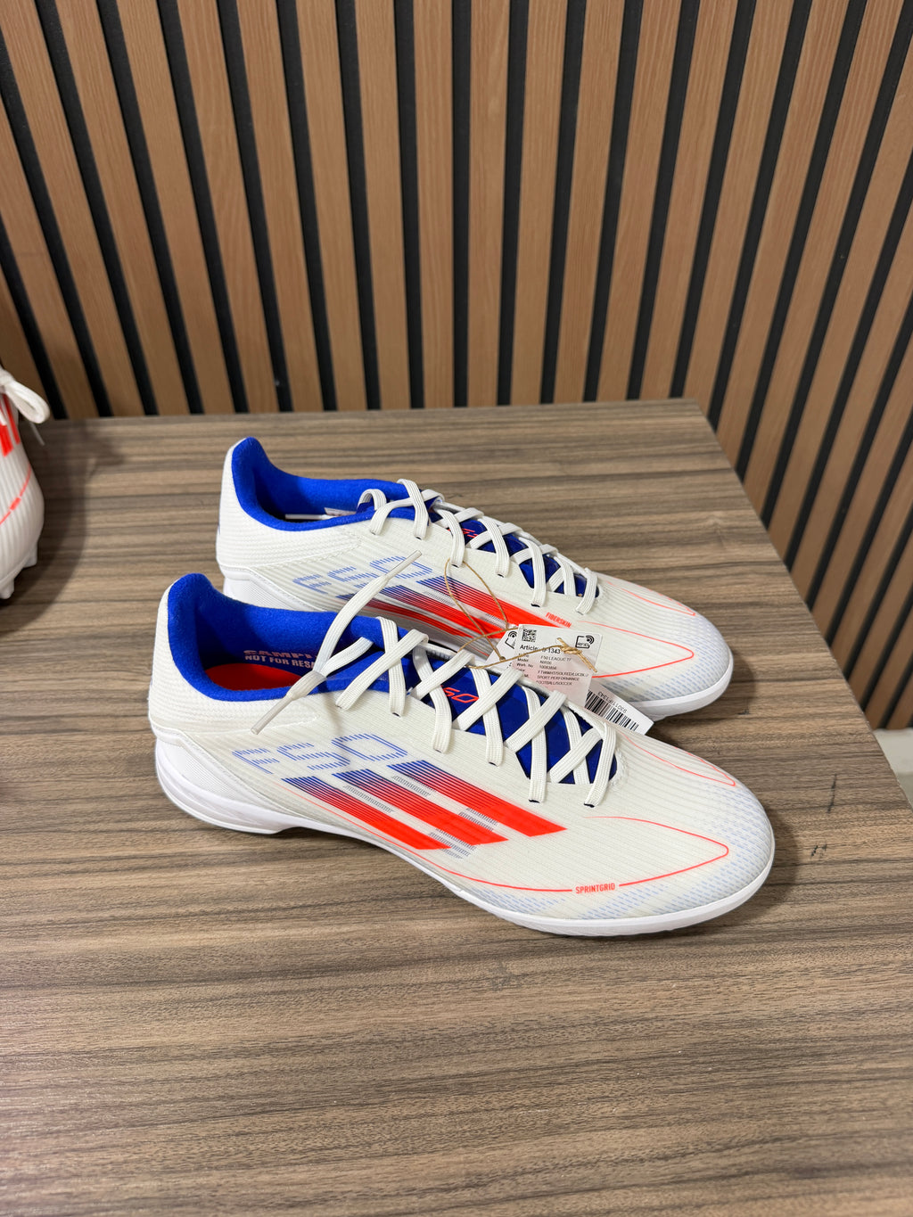 Adidas F50 League IN Soccer Shoes Sz 9