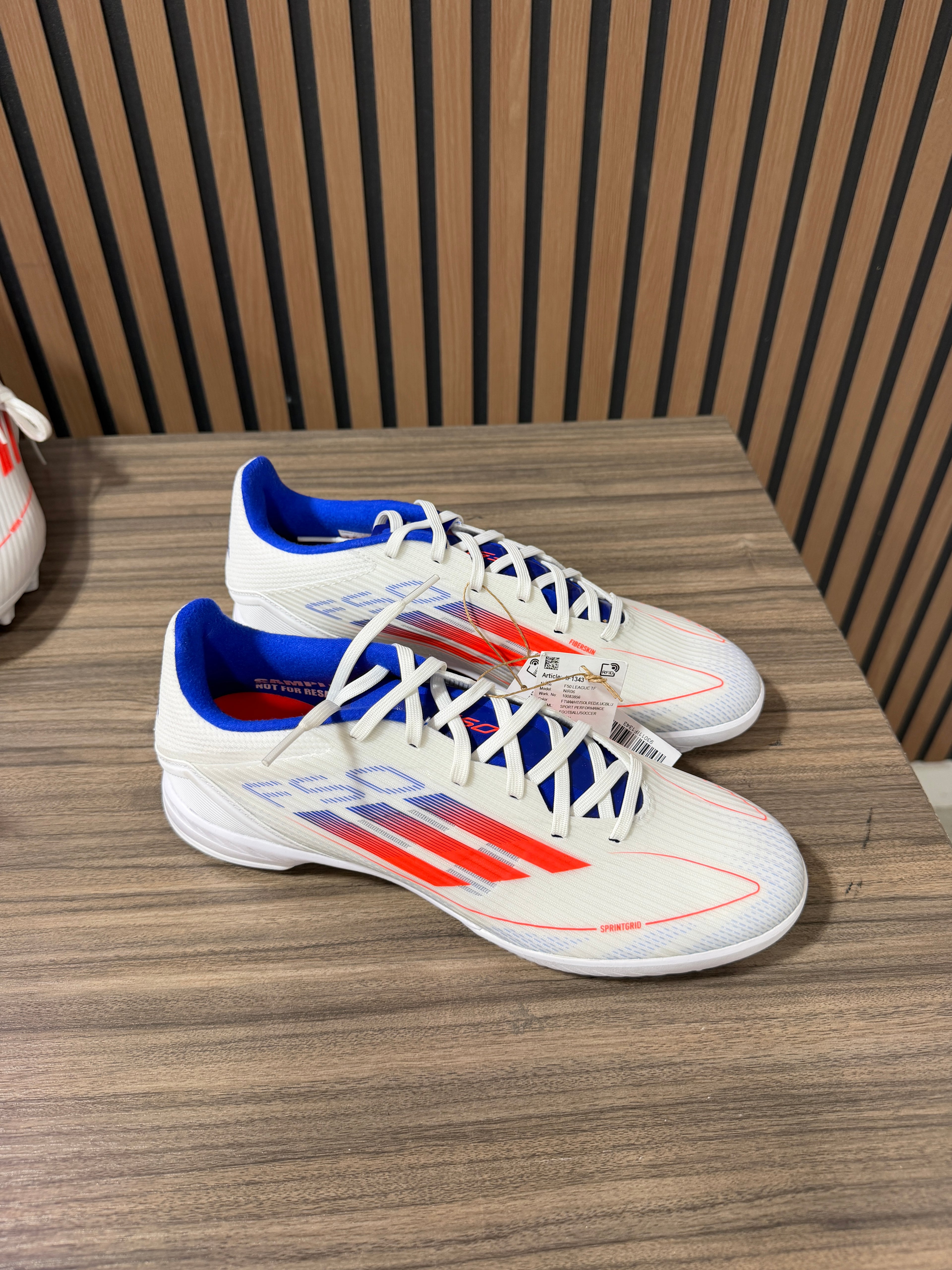 Adidas F50 League IN Soccer Shoes Sz 9
