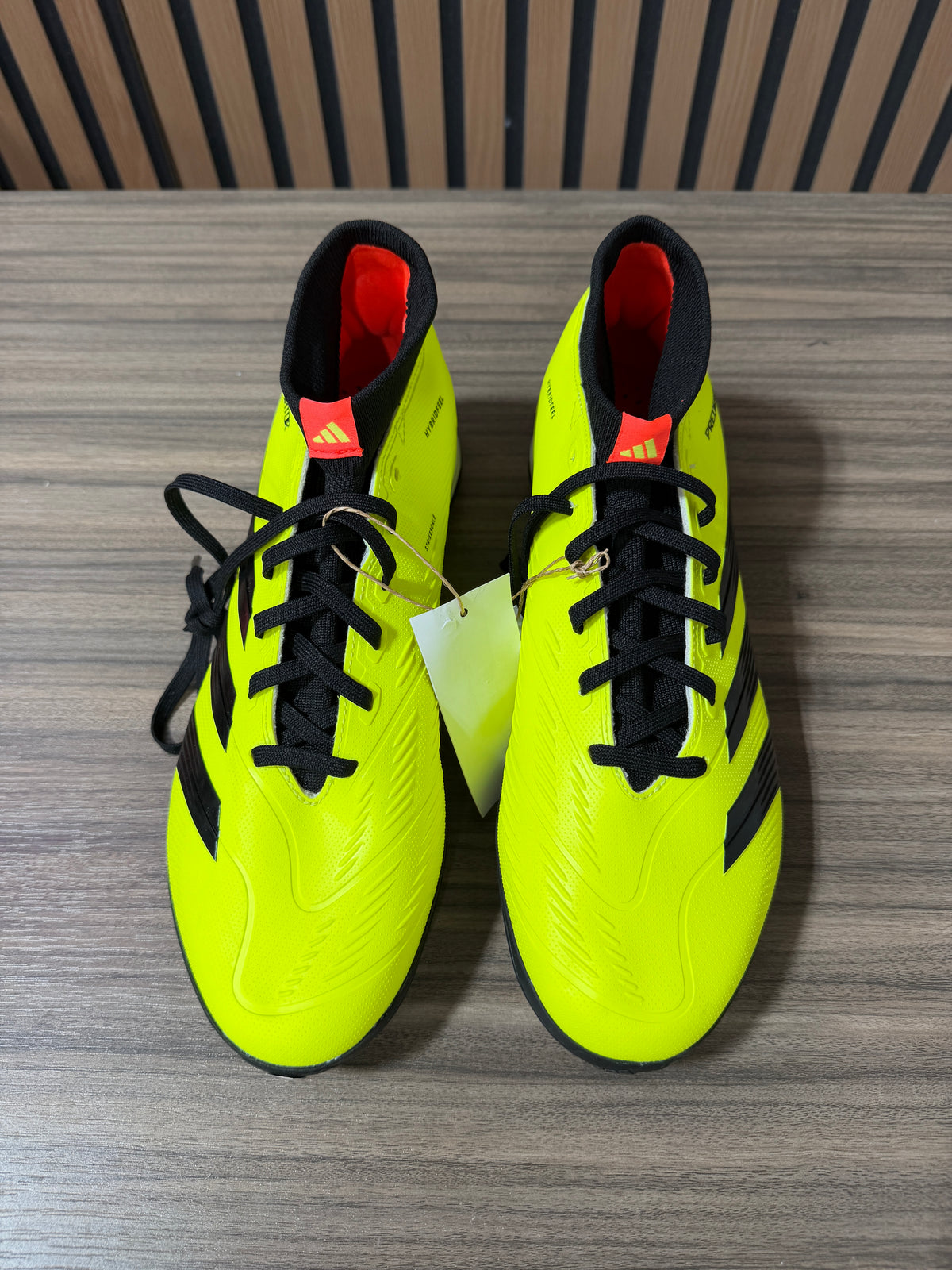 Adidas Predator League Sock TF Soccer Shoe Sz 9