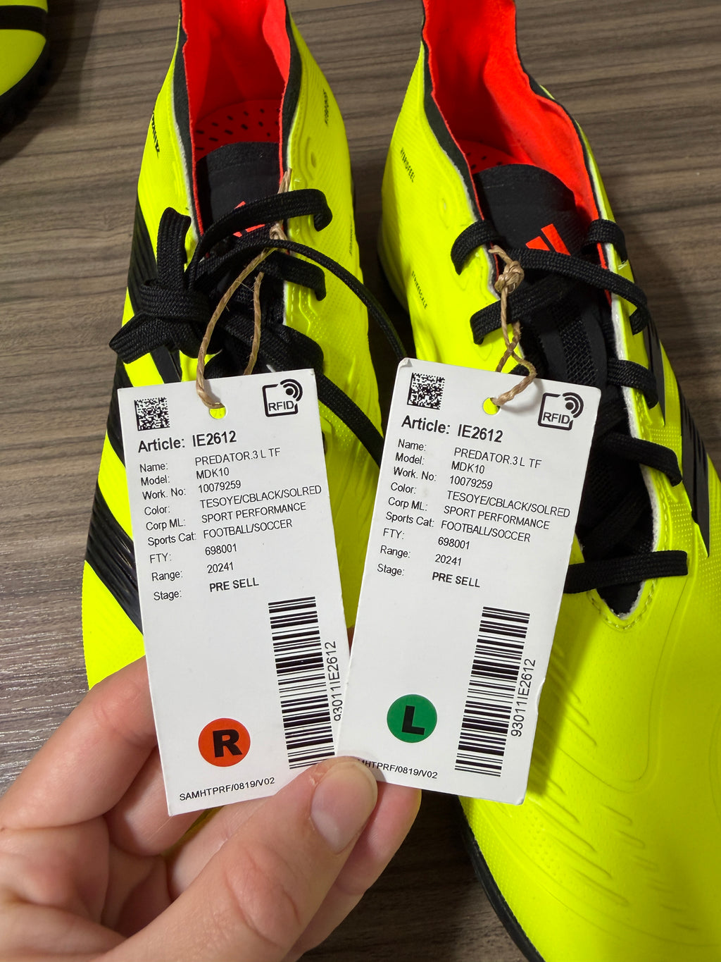 Adidas Predator 24 League TF Soccer Shoes Sz 9