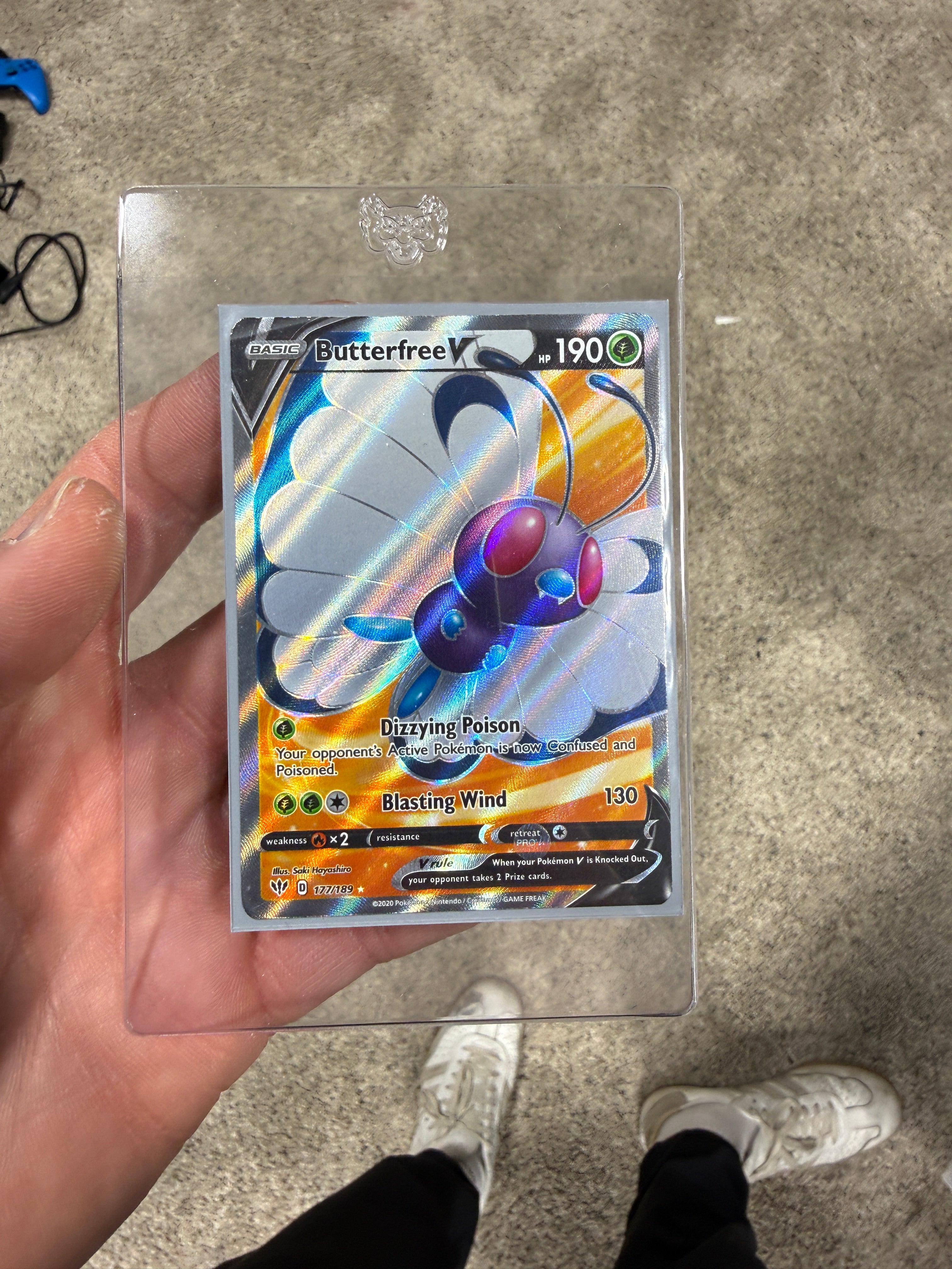 Butterfree V (Full Art) - SWSH03: Darkness Ablaze (SWSH03)