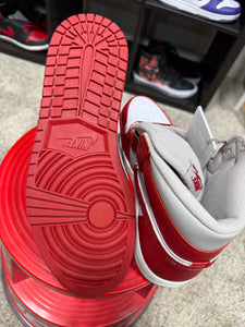 Air Jordan 1 Retro High OG "Varsity" Sz 10/W11.5 No Box