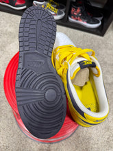 Load image into Gallery viewer, 2008 Nike Dunk Low Yellow  Sz 10.5M/W12 No Box
