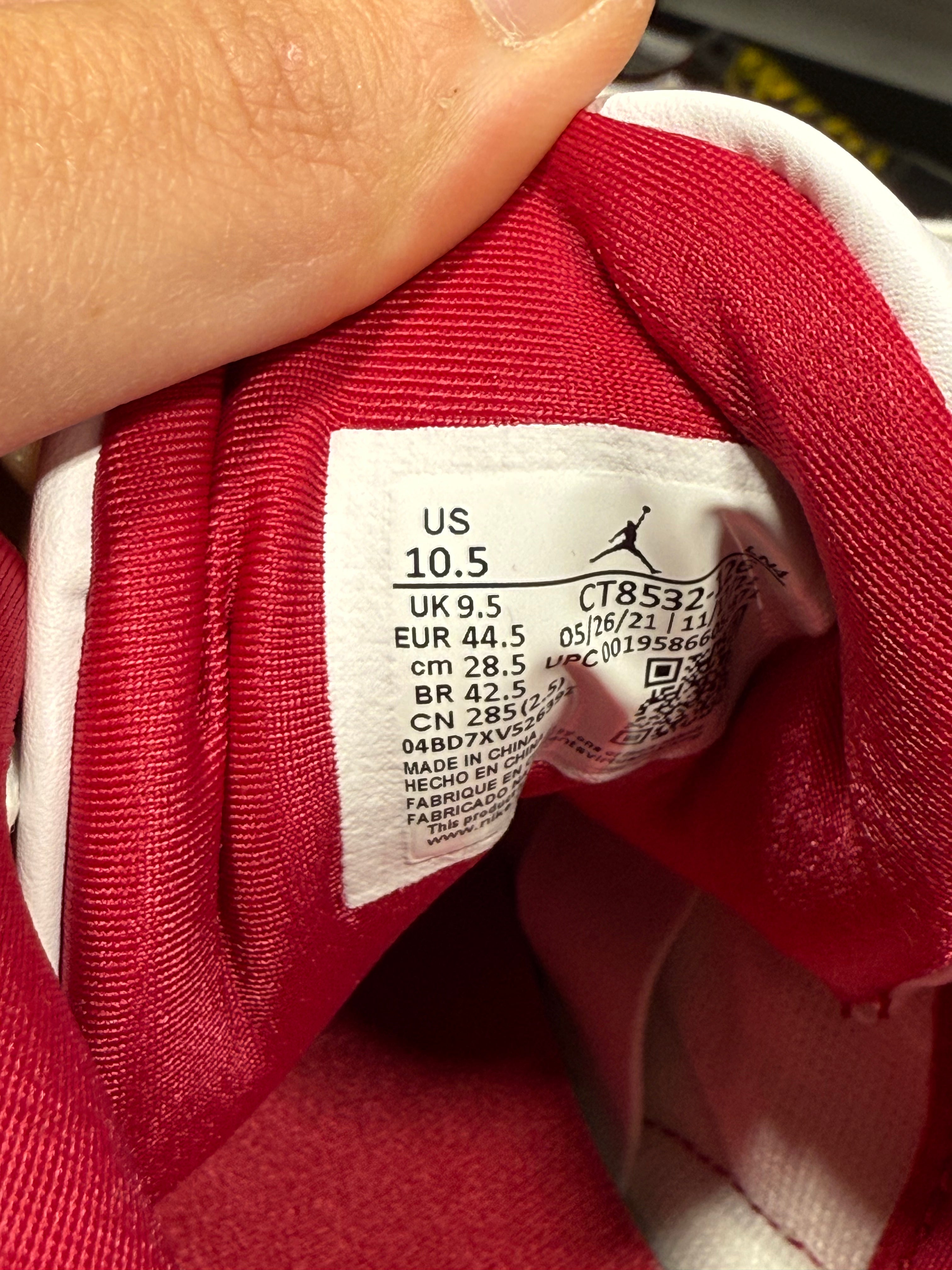 Air Jordan 3 Cardinal Red Sz 10.5 No Box