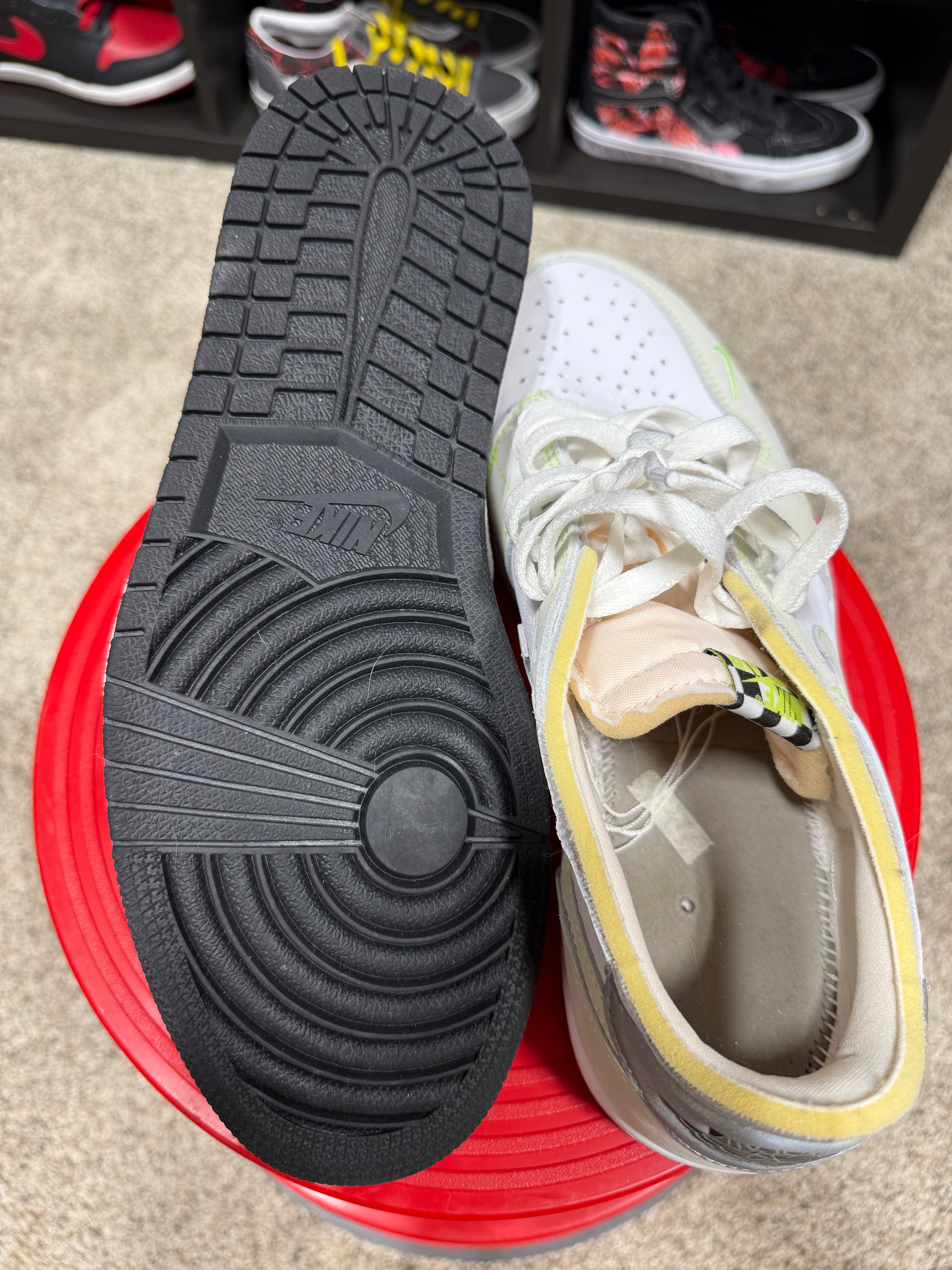 Jordan 1 Low Ghost Green Sz 10.5 No Box