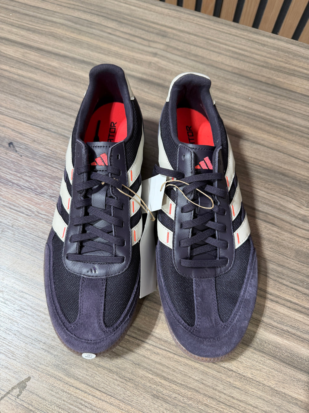 Adidas Predator 24 League Low Freestyle 'Aurora Black Alumina Turbo' Sz 9