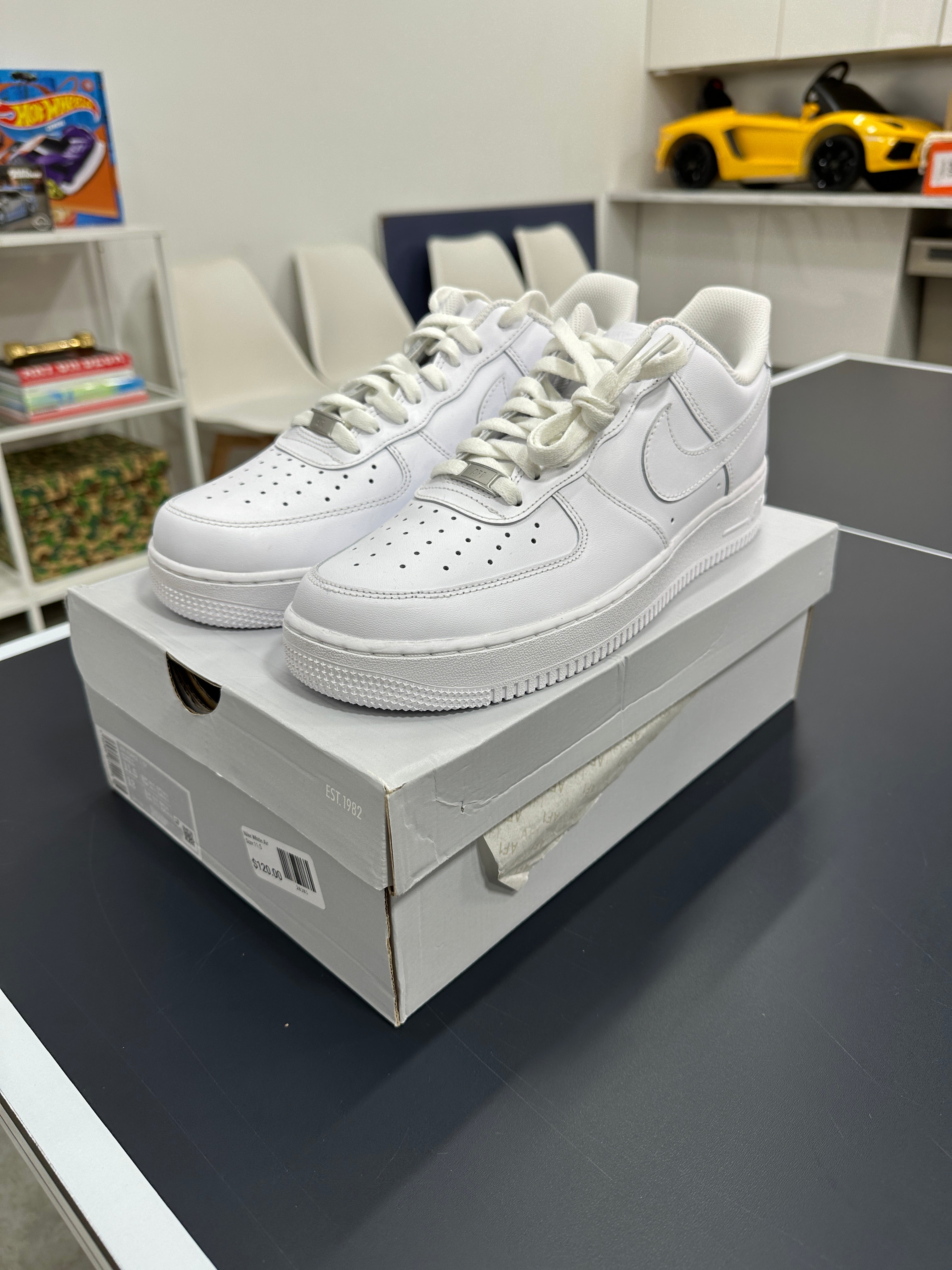Nike Air Force 1 White