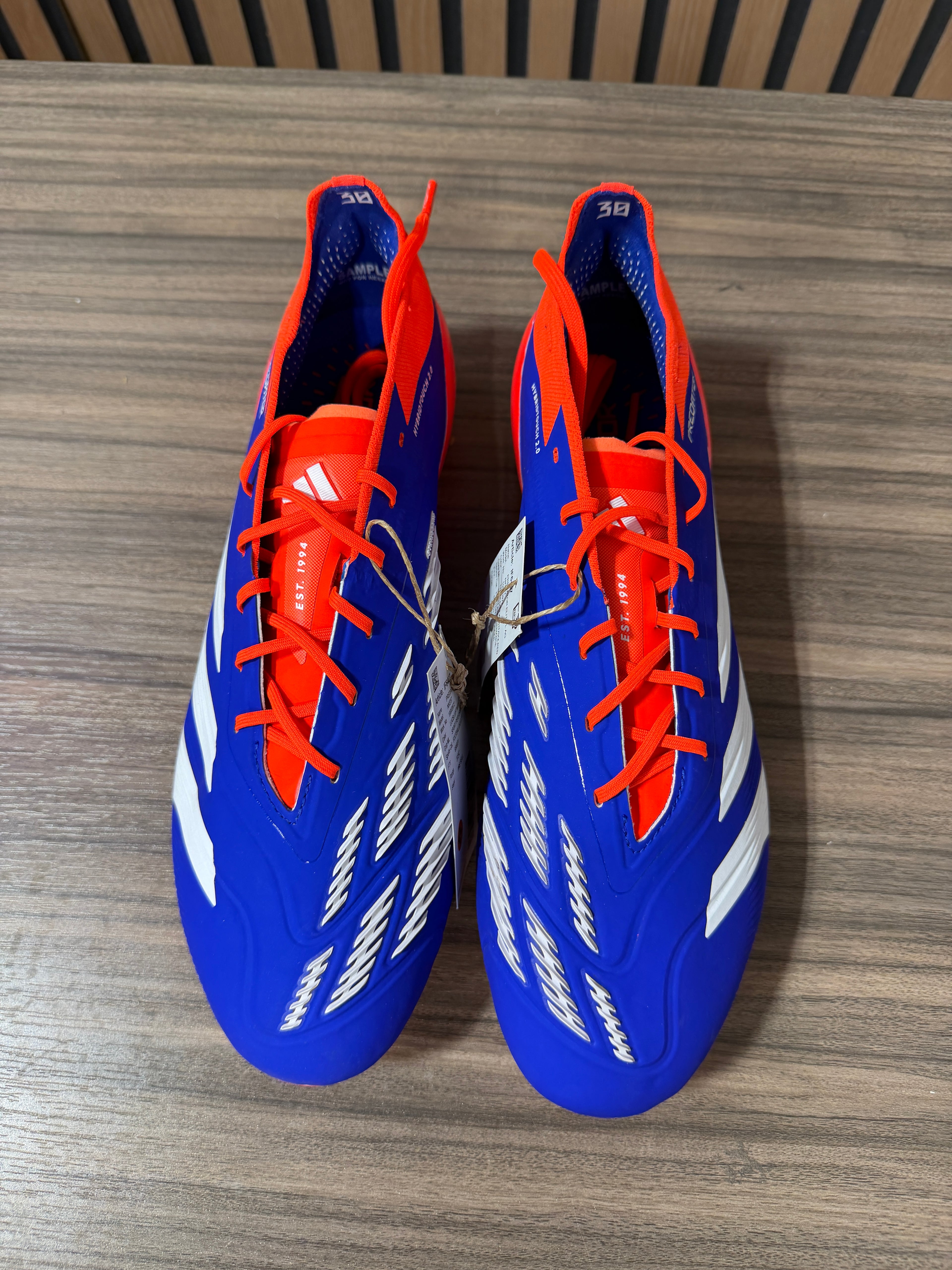 Adidas Predator Elite soccer cleats Sz 9