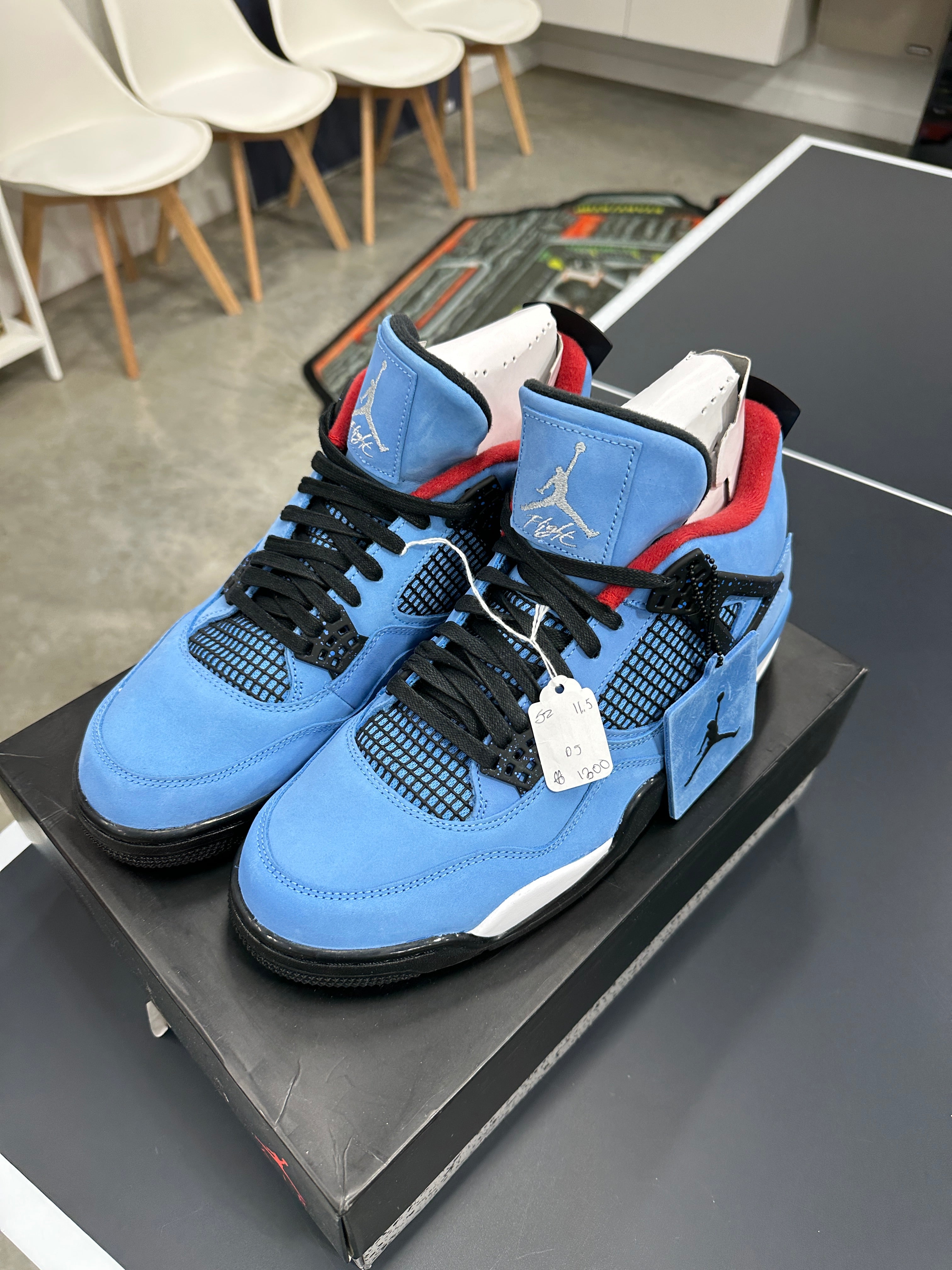Jordan 4 Retro Travis Scott Sz 11