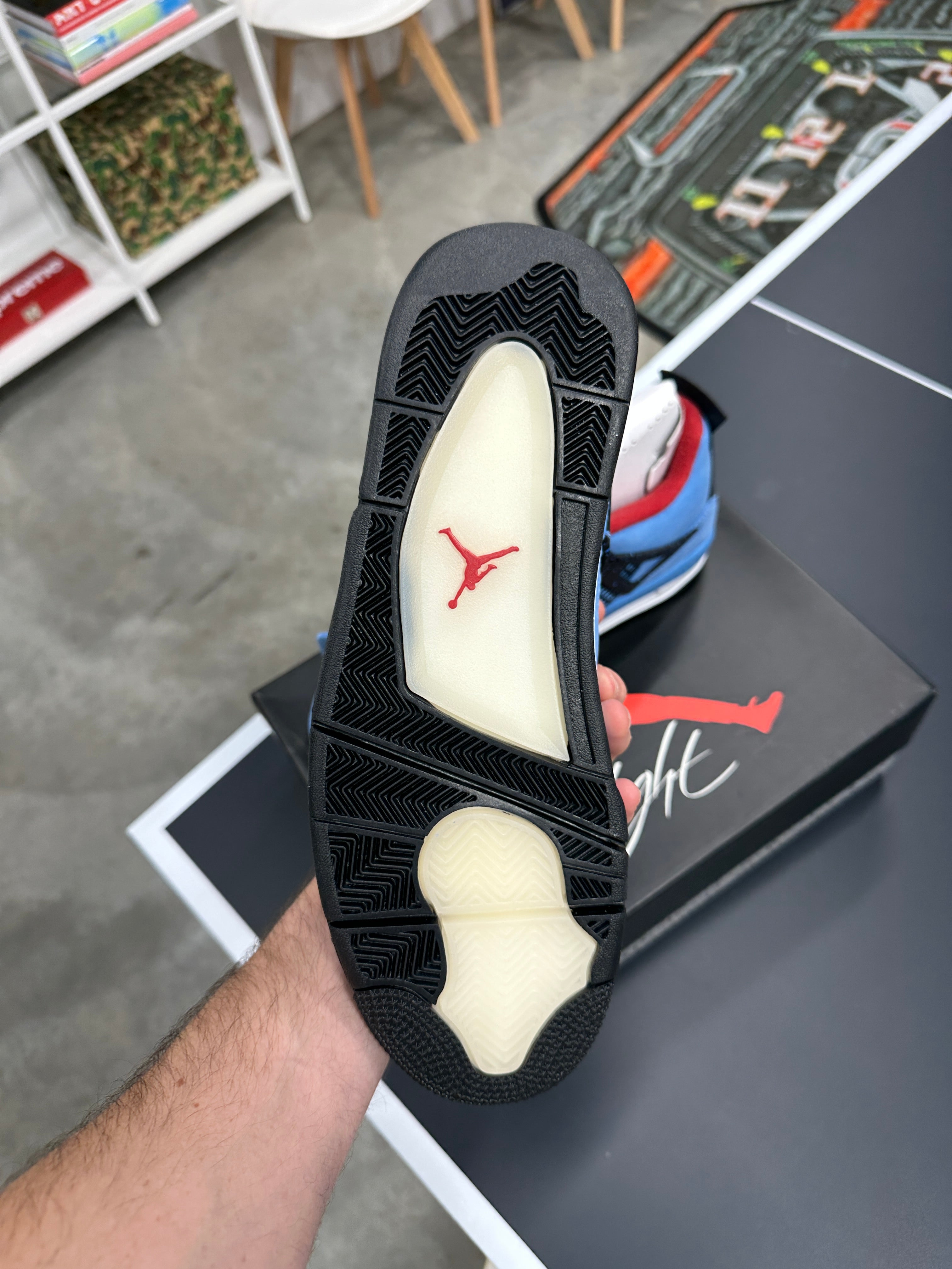 Jordan 4 Retro Travis Scott Sz 11