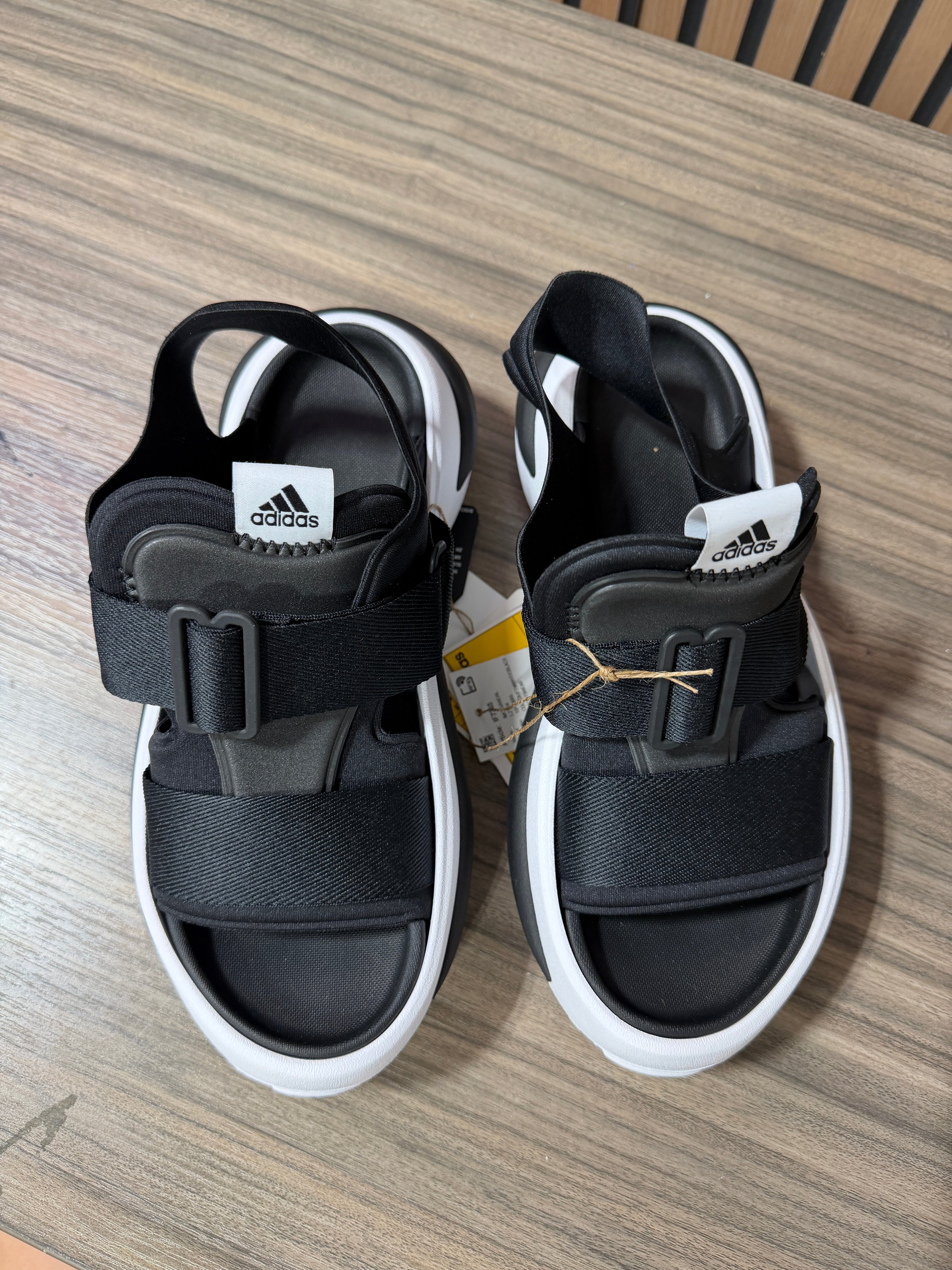 Adidas Mehana platform sandals sz Womens 7