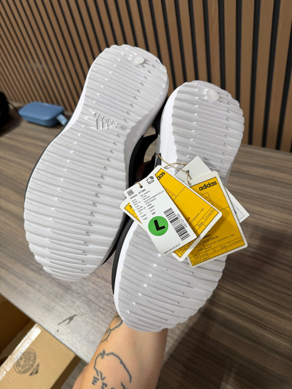 Adidas Mehana platform sandals sz Womens 7