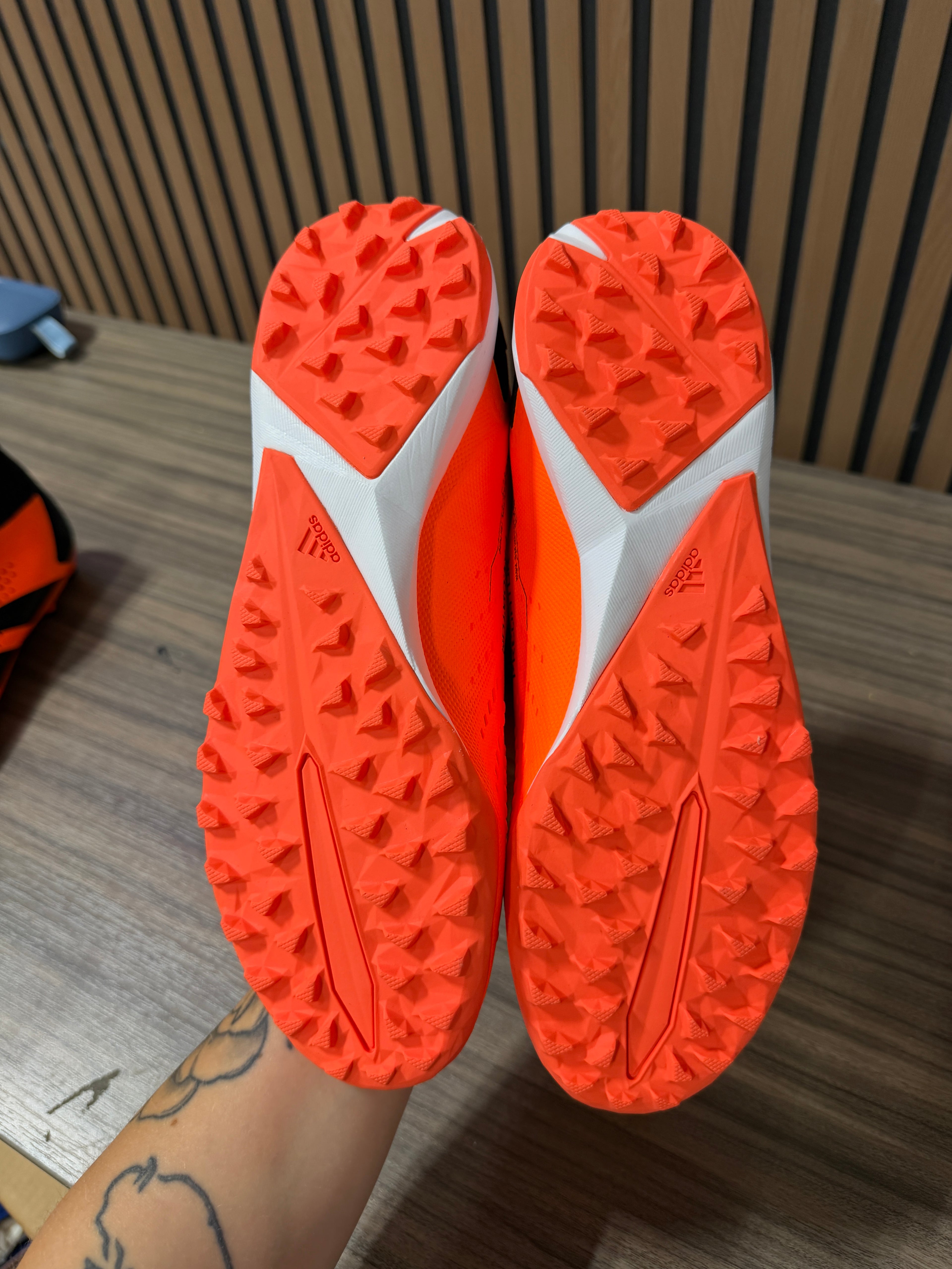 Adidas Predator Accuracy+ FG soccer cleats sz 9