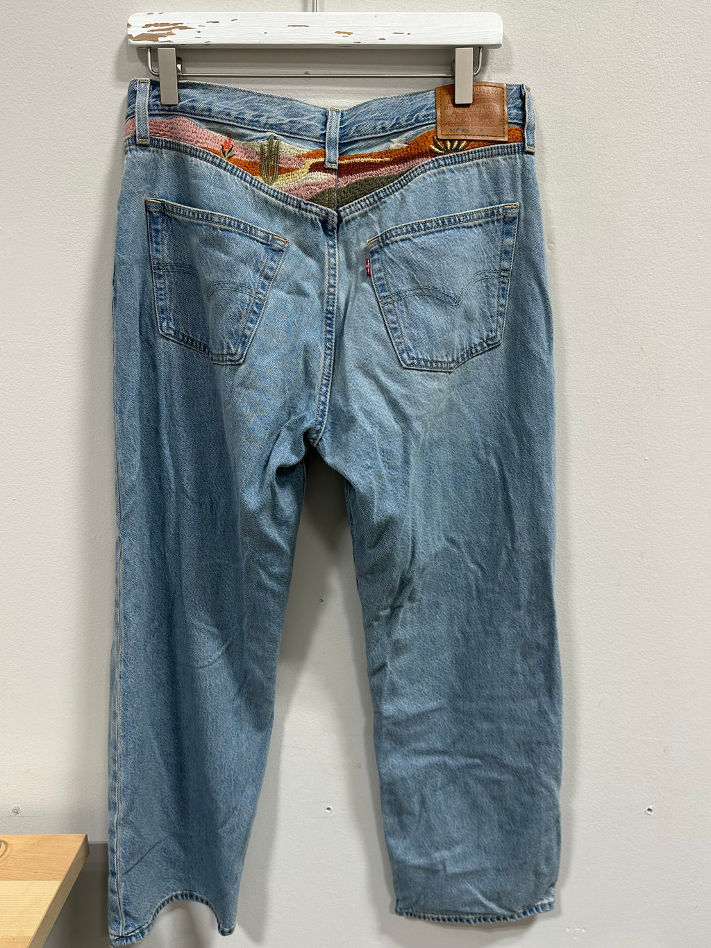 Levi's 501 '90s Ankle Embroidered Jeans Desert Utopia Light Wash Straight Leg W31