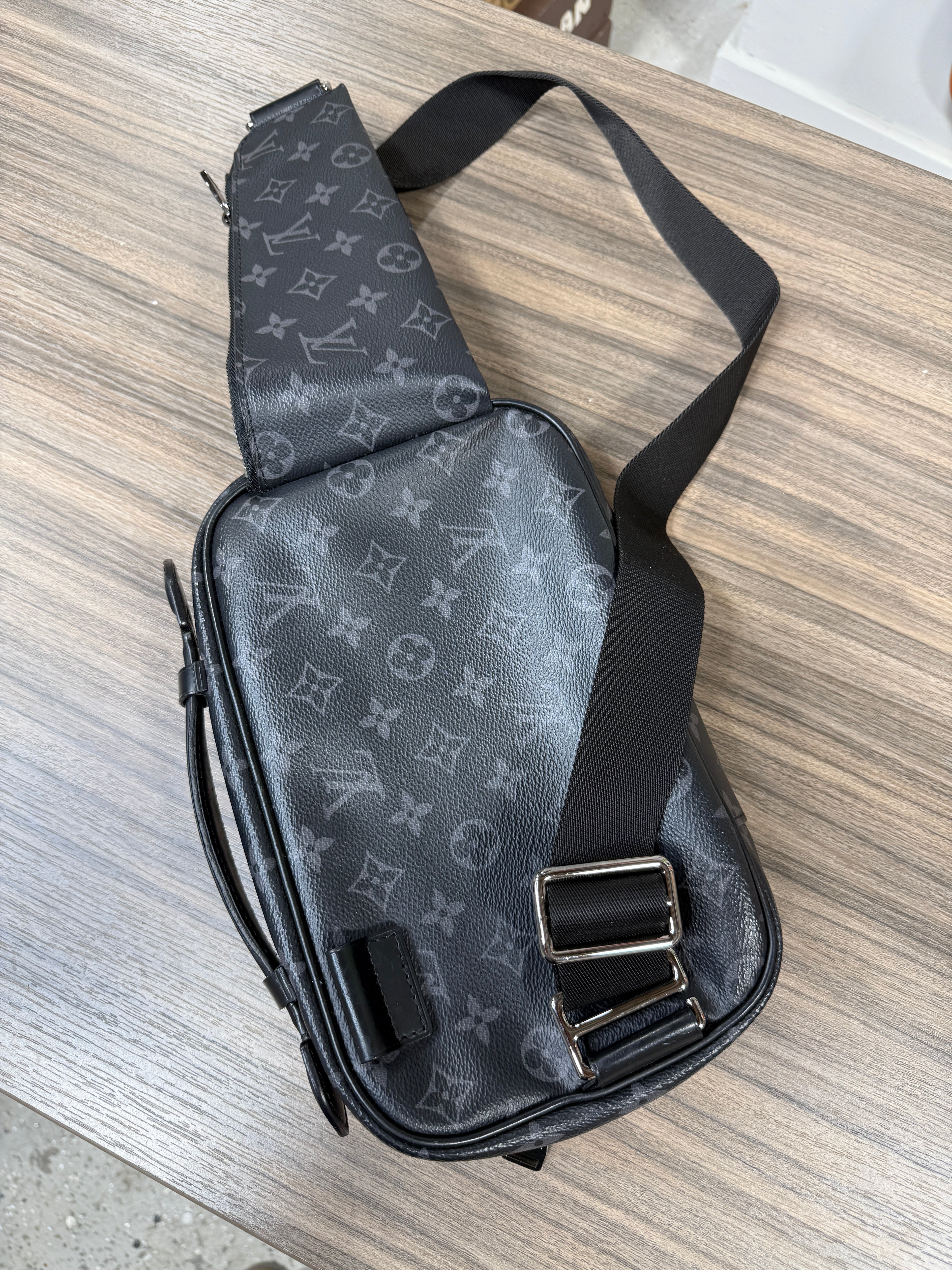 Louis Vuitton Mens Shoulder Bag