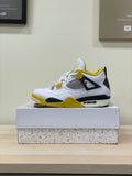 Jordan 4 Retro Vivid Sulfur Sz 10 (W12.5)