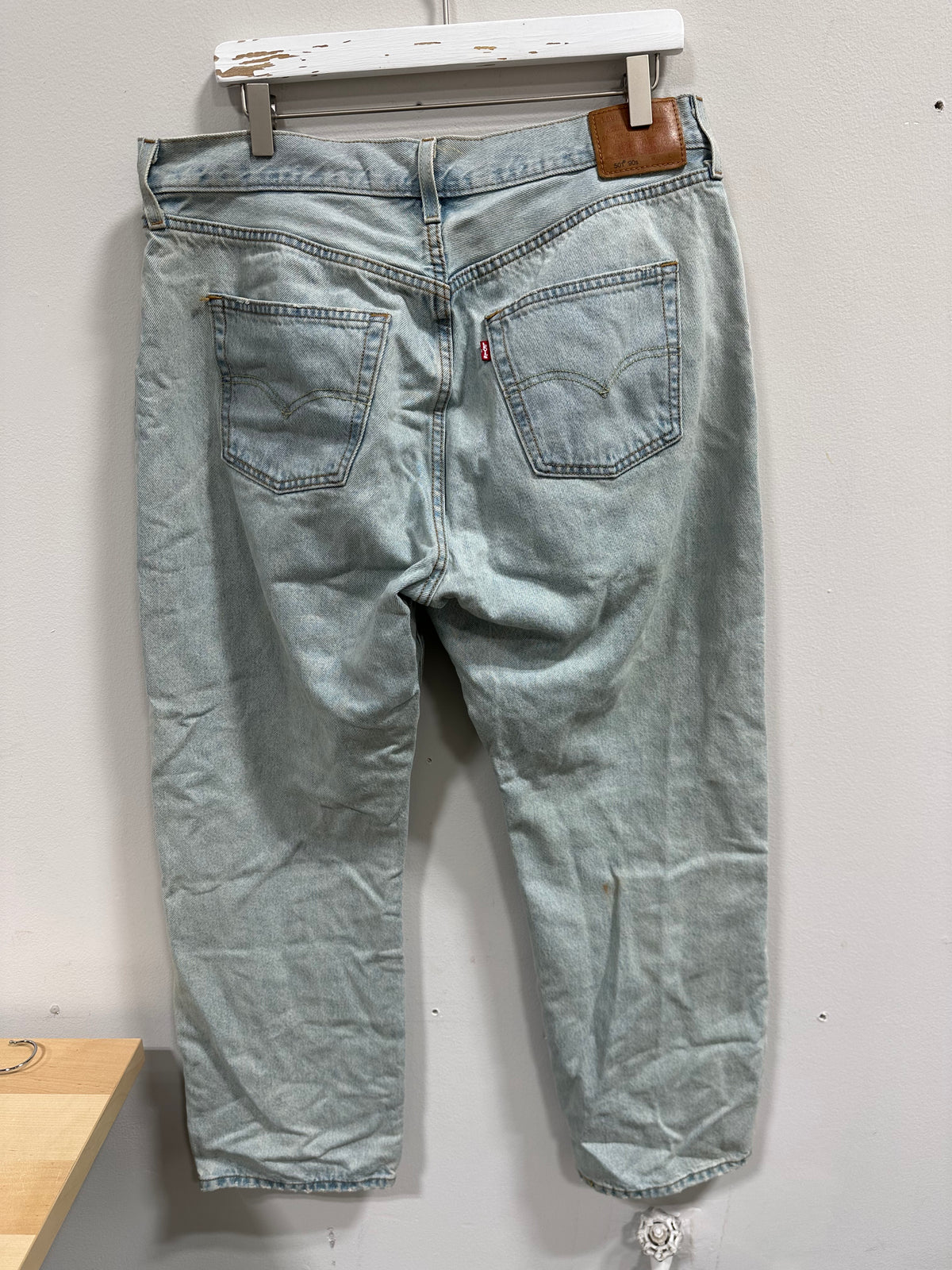 Levi's Premium 501 '90s Straight Leg Jeans Womens Size 34x30 Light Wash Button Fly