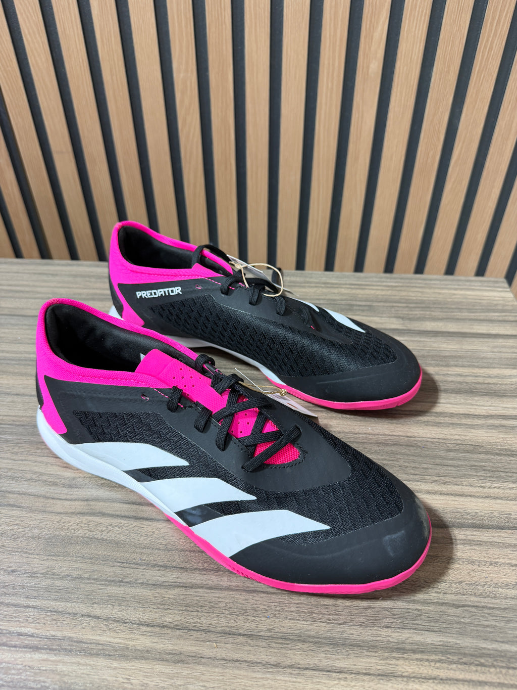 Adidas Predator Accuracy.3 Low indoor soccer shoes Sz 9
