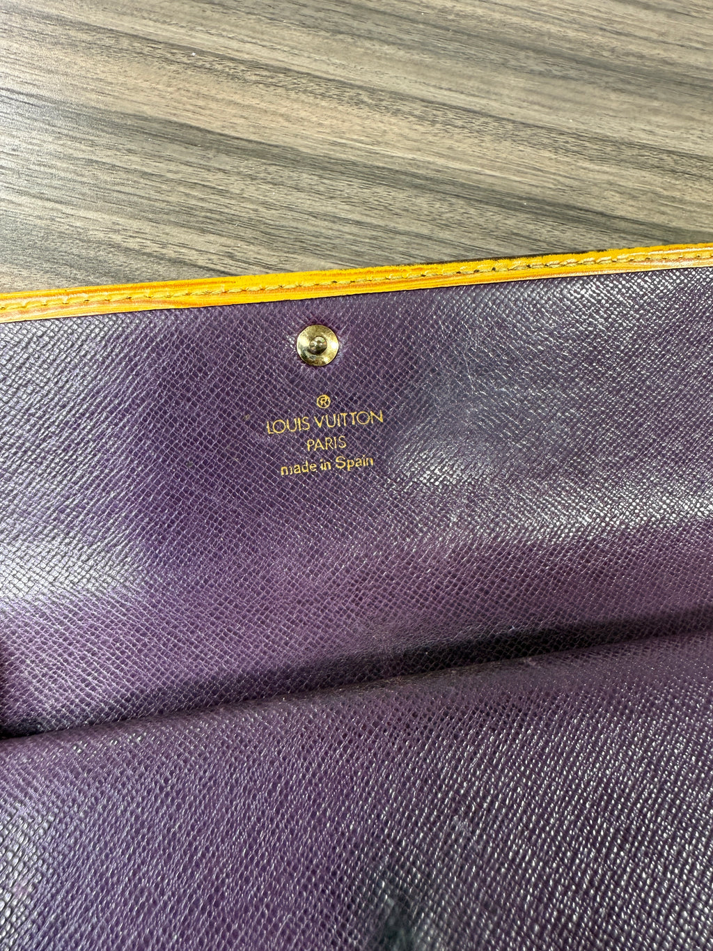 Louis Vuitton Epi Leather International Wallet