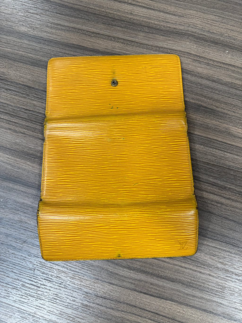 Louis Vuitton Epi Leather International Wallet