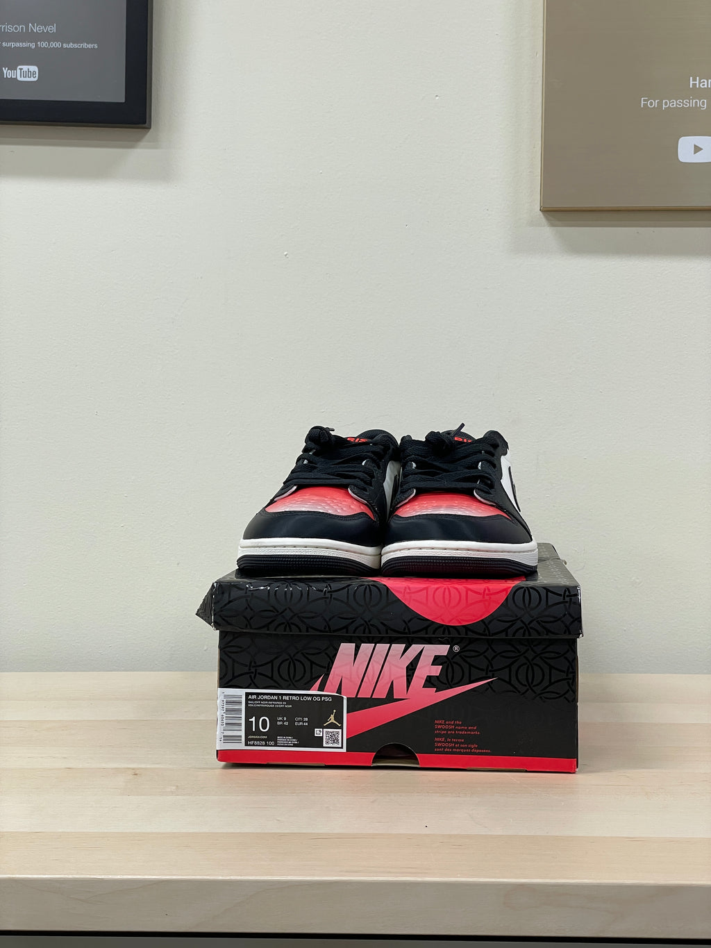 Jordan 1 Retro Low OG PSG Paris Saint-Germain Sz 10