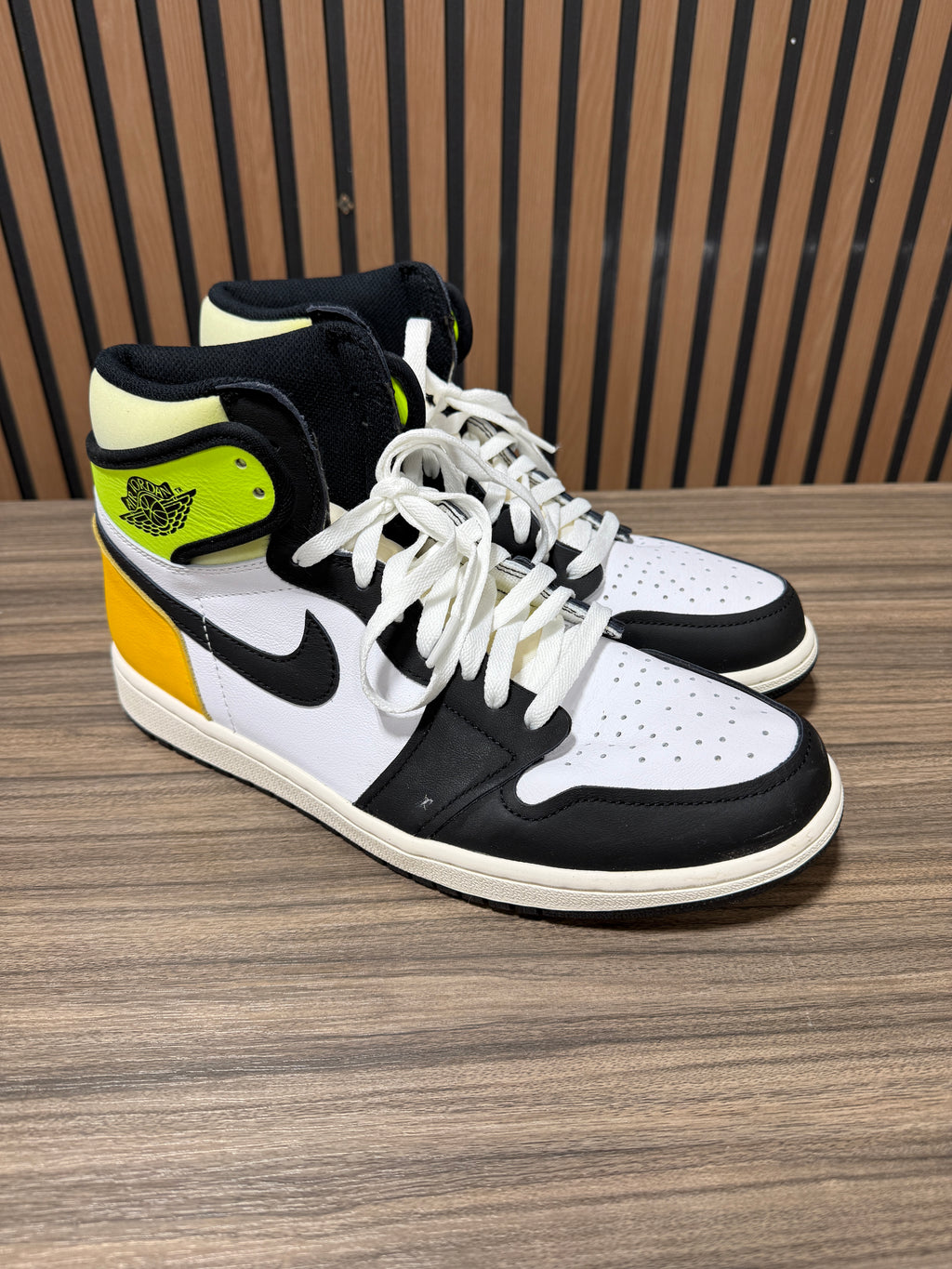 Air Jordan 1 High 'Volt Gold' No Box