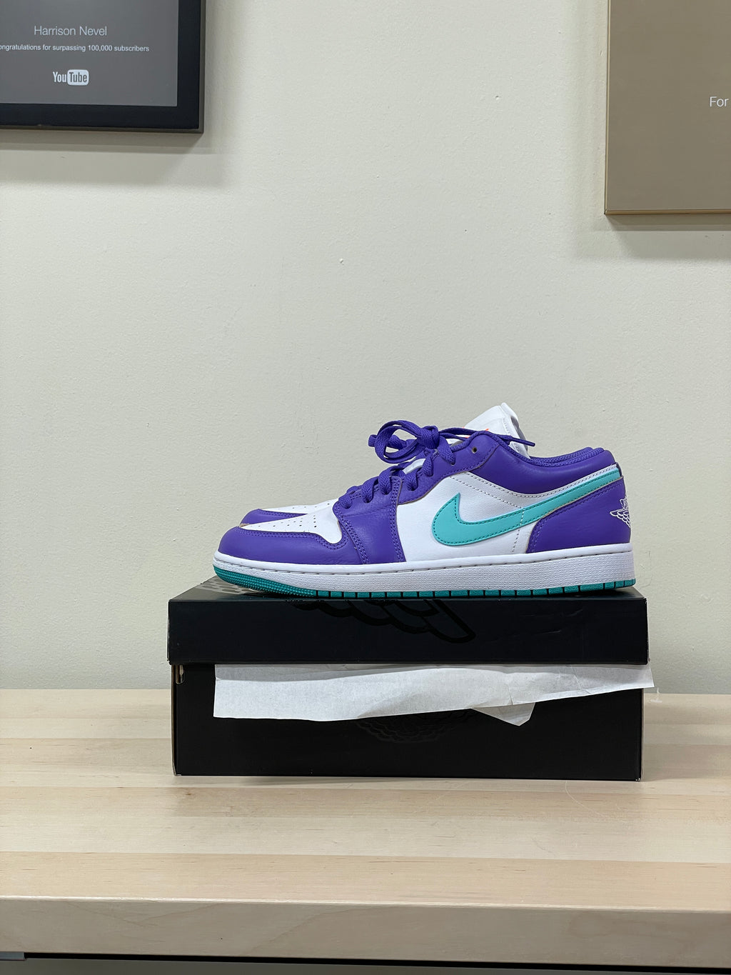 Jordan 1 Low SE Psychic Purple Hyper Jade Sz 10