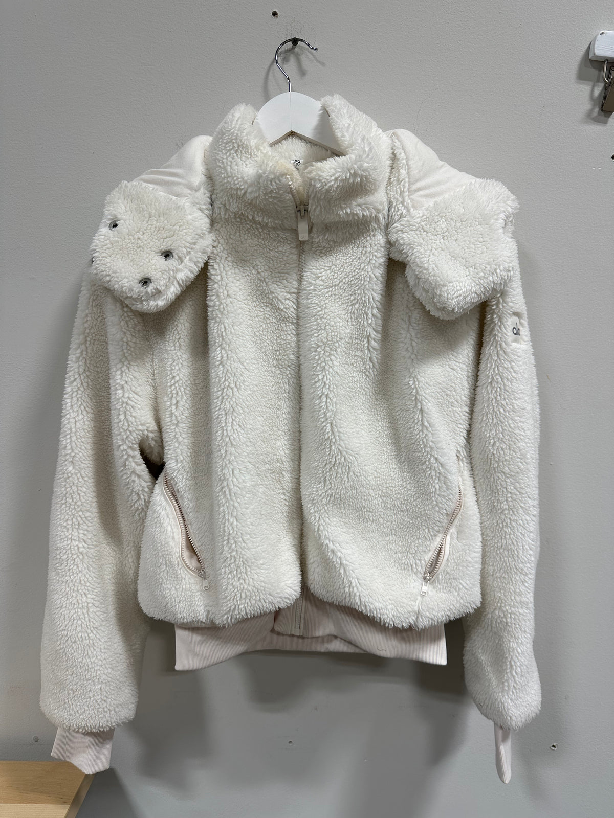Alo Yoga Foxy Sherpa Jacket Womens Medium Ivory White Removable Hood Zip