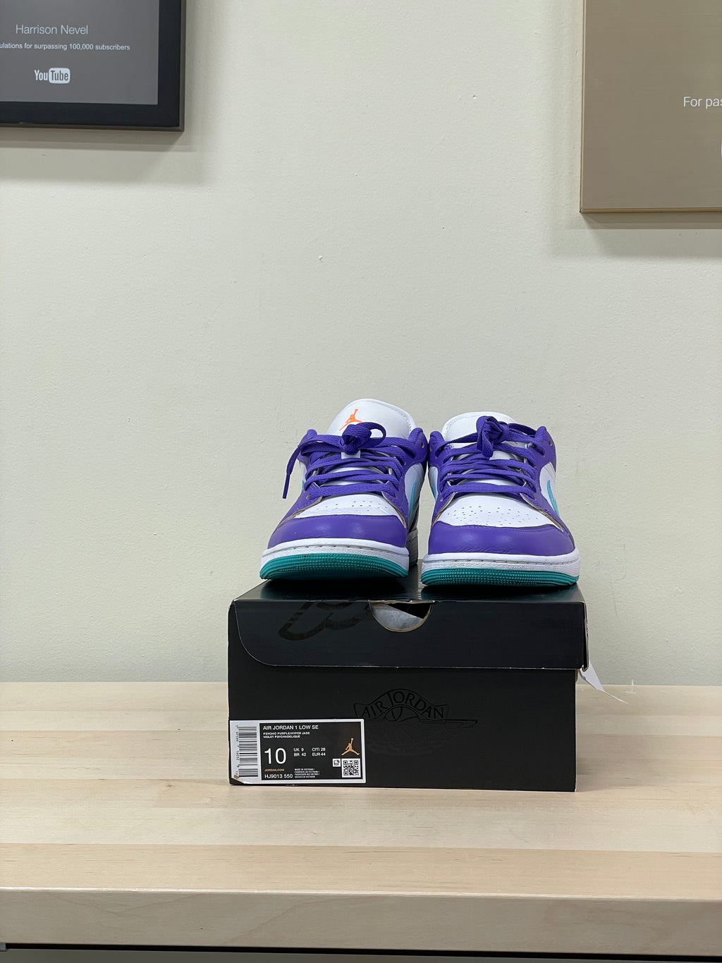 Jordan 1 Low SE Psychic Purple Hyper Jade Sz 10
