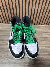 Load image into Gallery viewer, Air Jordan 1 Retro High OG 'Lucky Green' Sz 10.5 No Box
