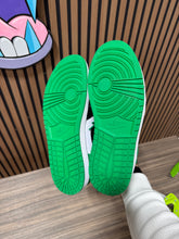 Load image into Gallery viewer, Air Jordan 1 Retro High OG 'Lucky Green' Sz 10.5 No Box
