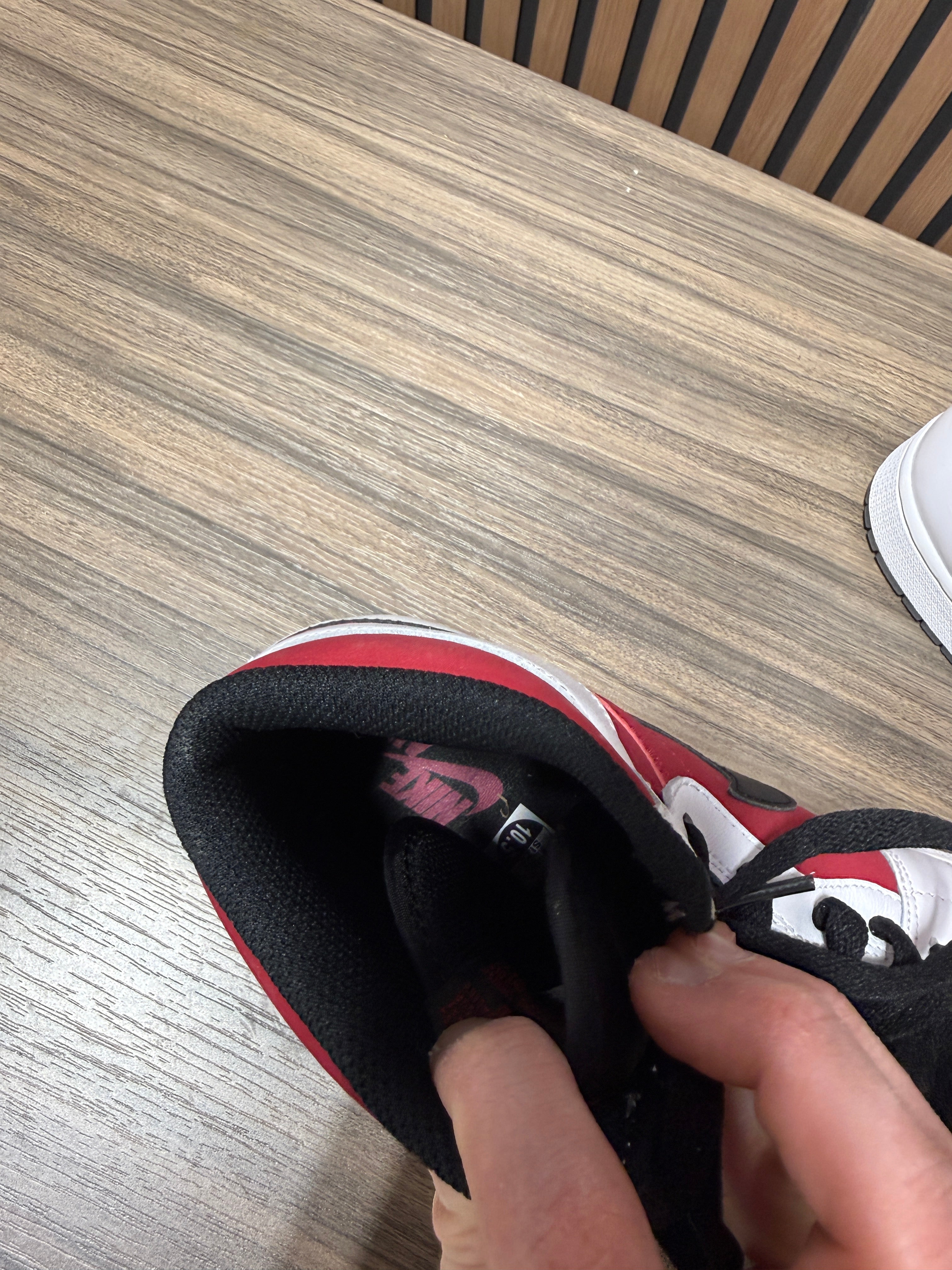 Air Jordan 1 Retro High OG 'Carmine' Size 10.5 No Box